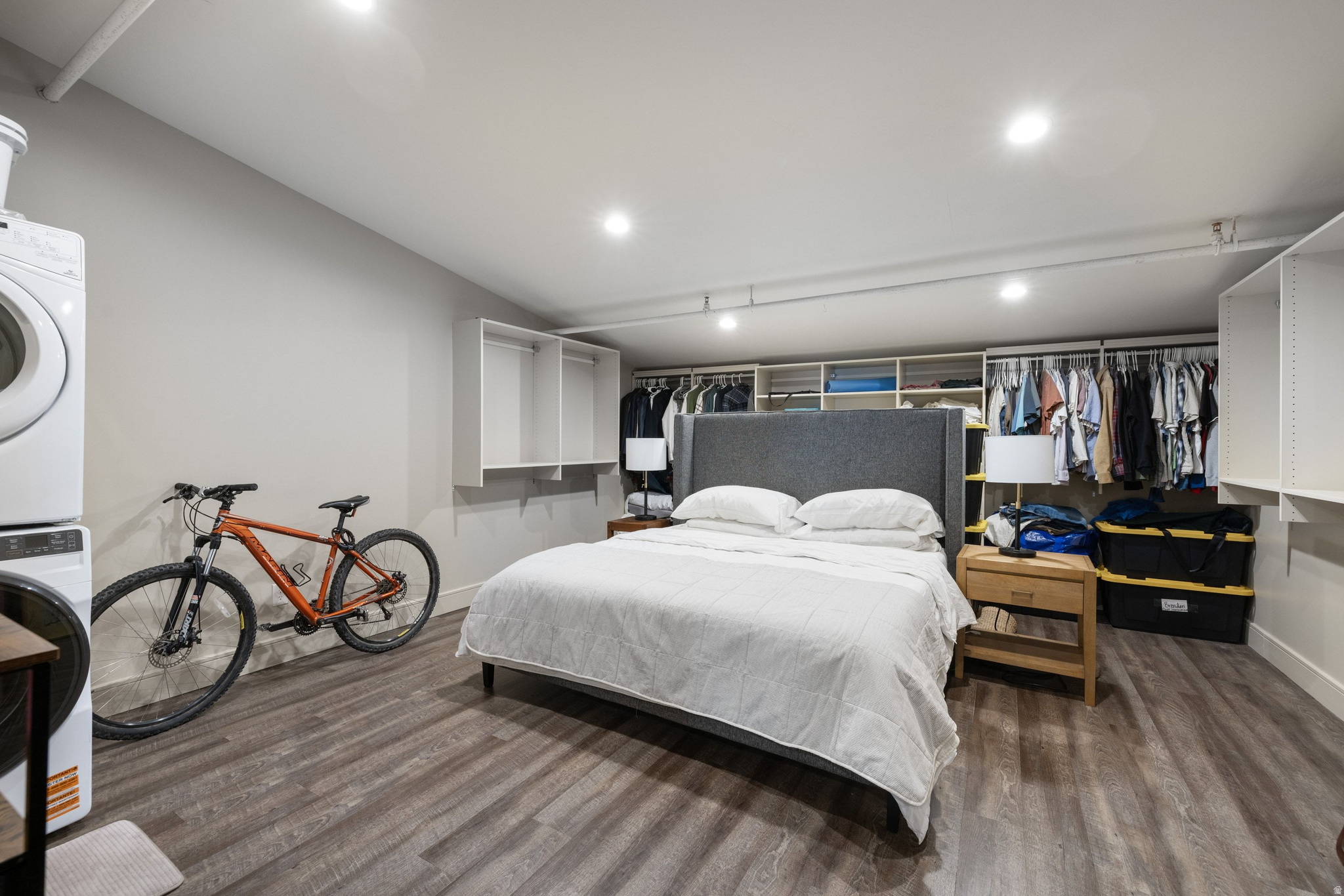 PARK EAST I - Residential