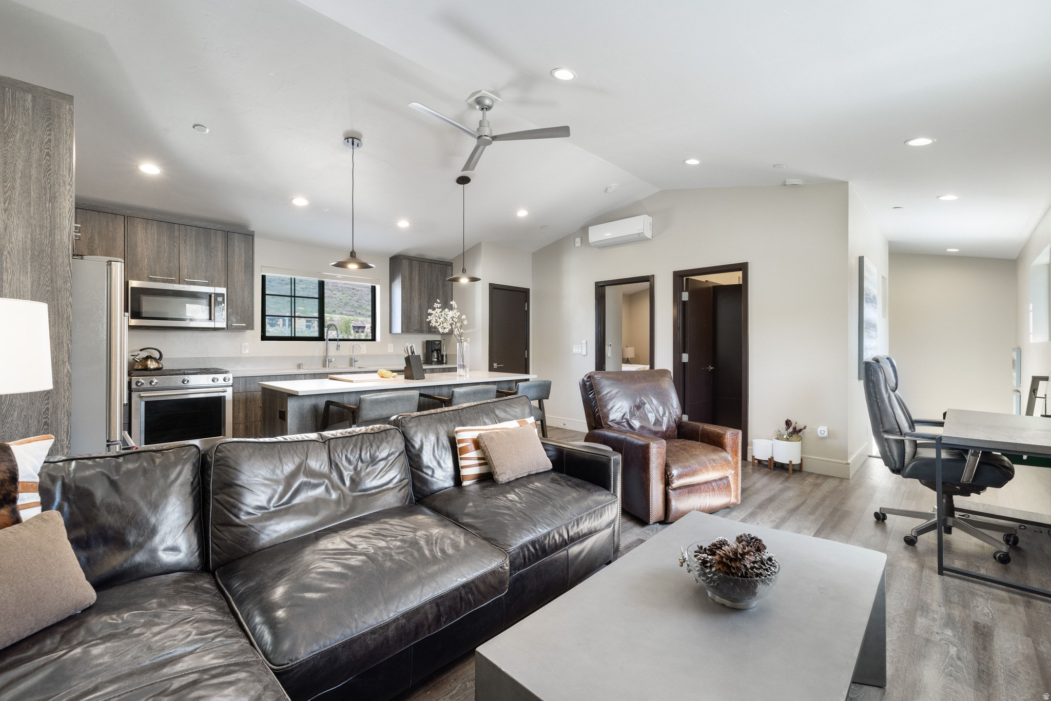 PARK EAST I - Residential
