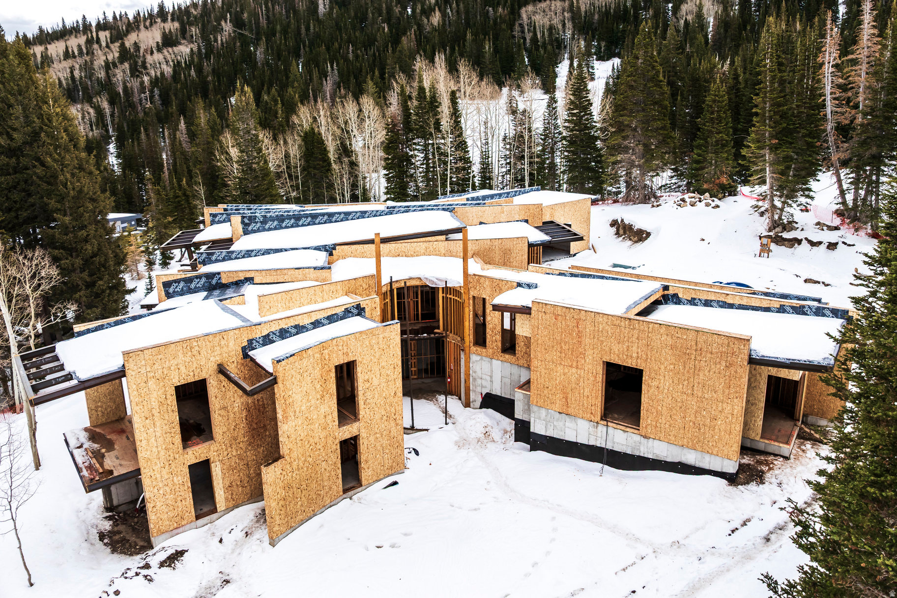 COLONY @ WHITE PINE - Residential