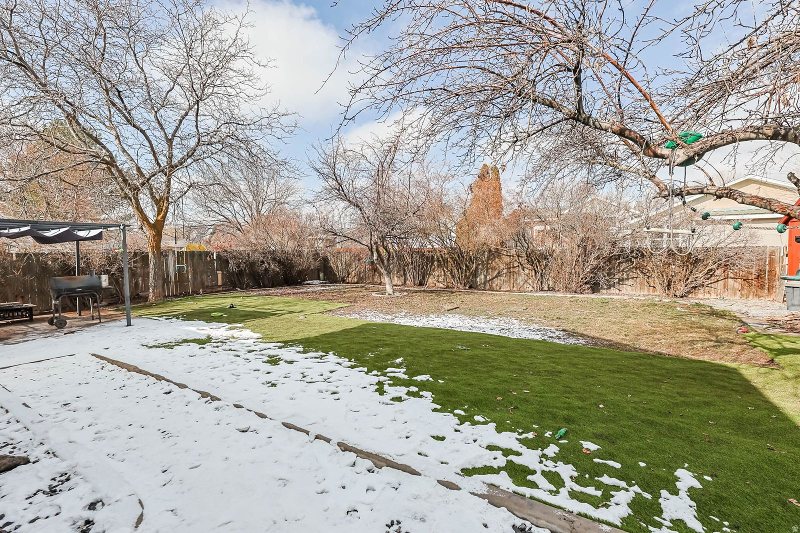 GREEN ACRES - Residential