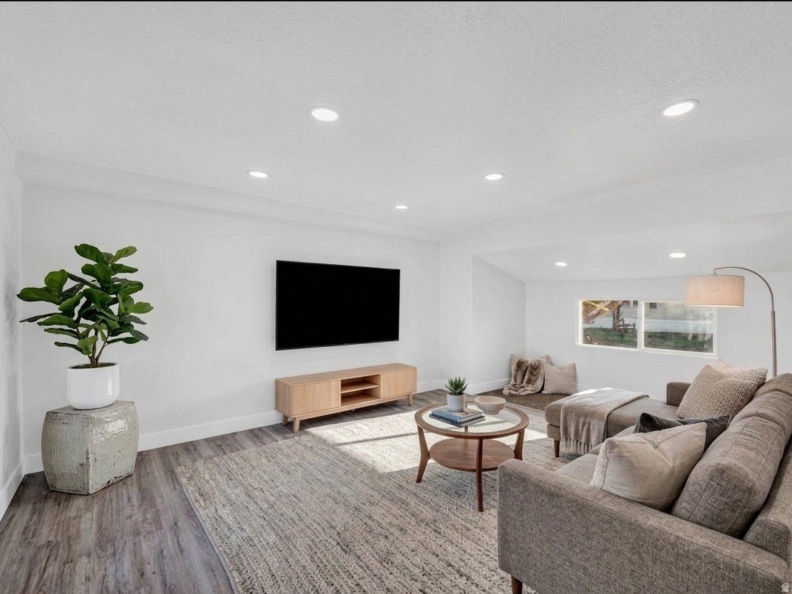 EVERGREEN VILLAGE - Residential