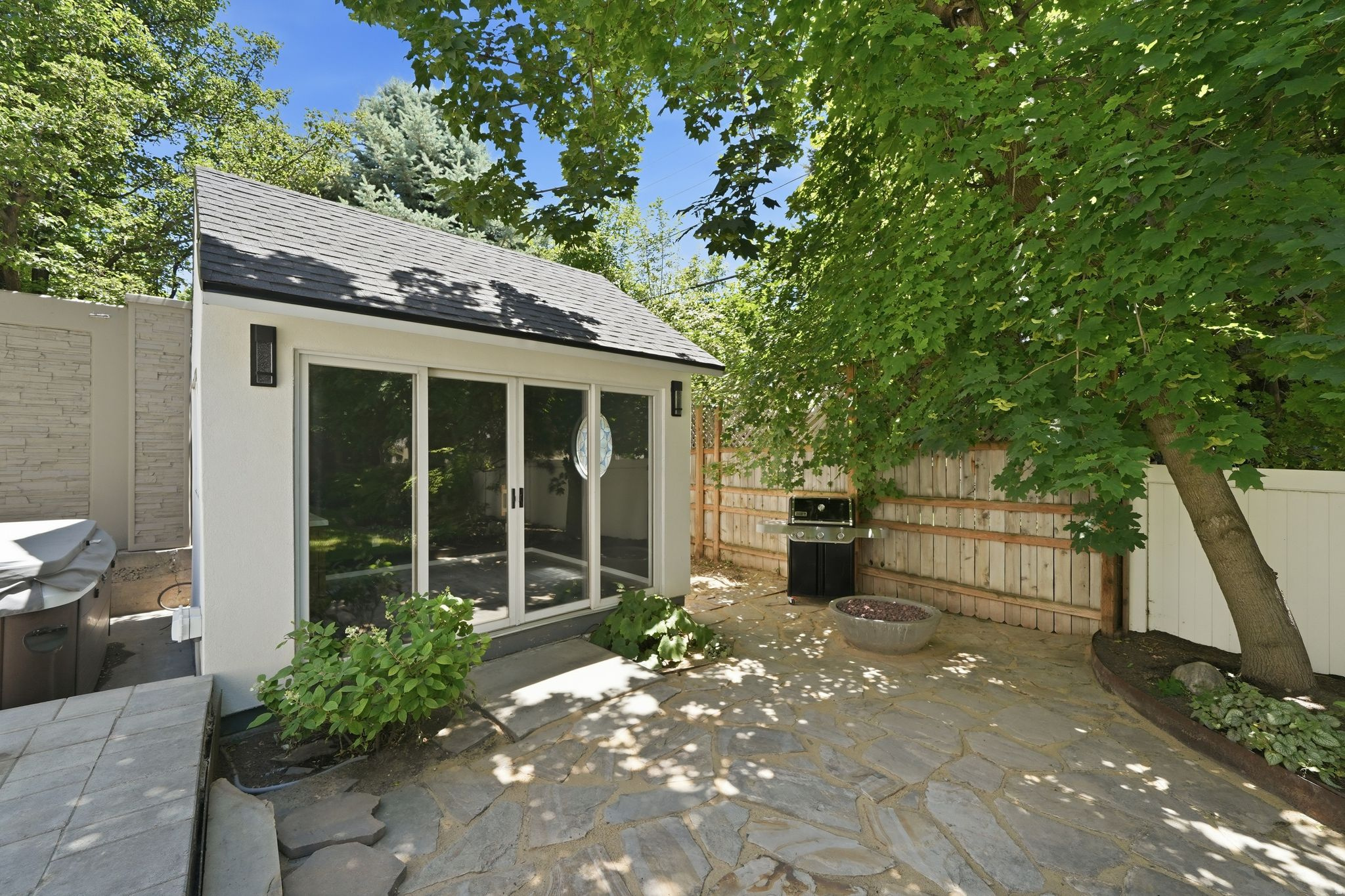 BRIARWOOD HILLS - Residential