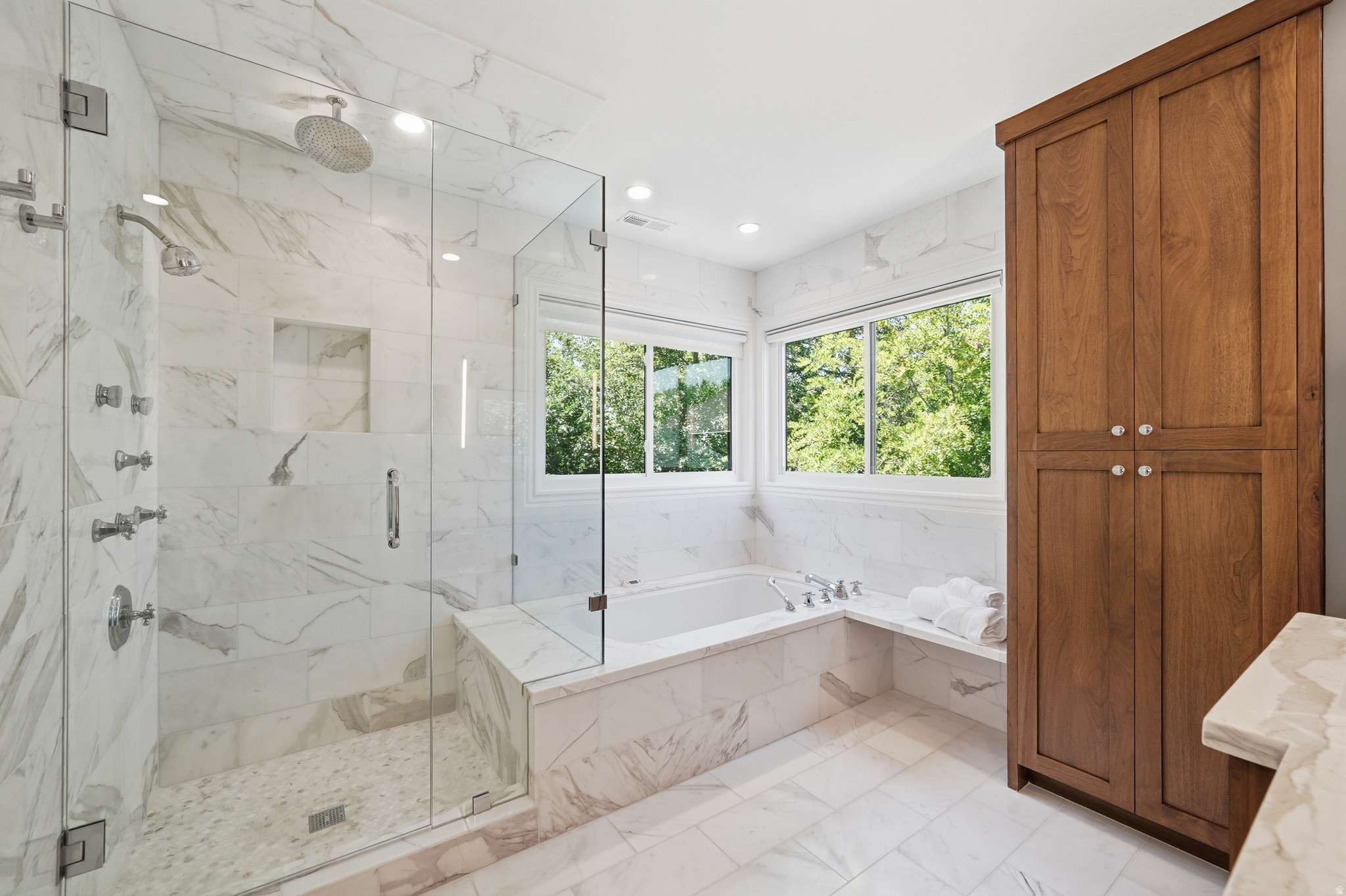 BRIARWOOD HILLS - Residential