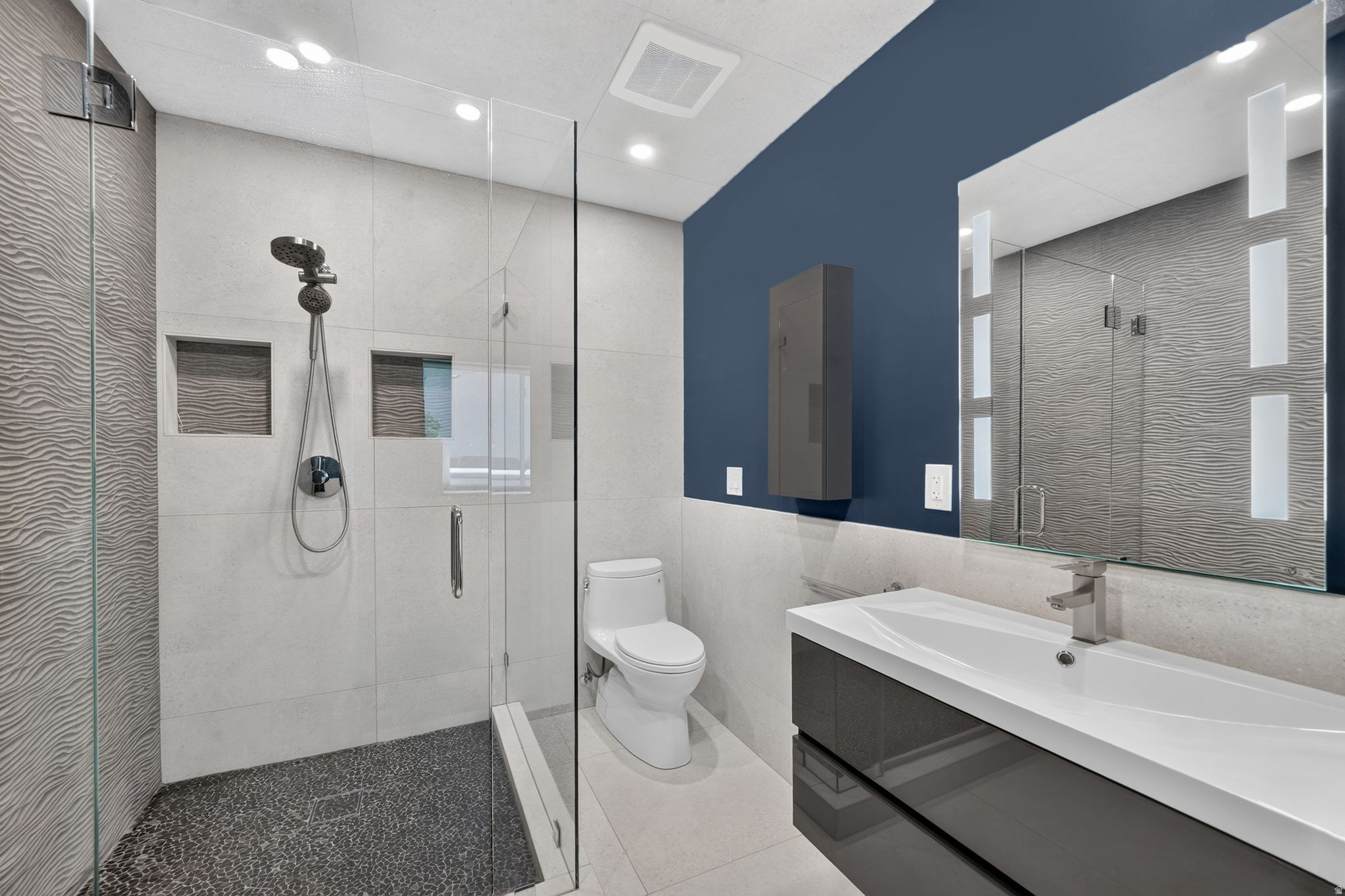 BRIARWOOD HILLS - Residential