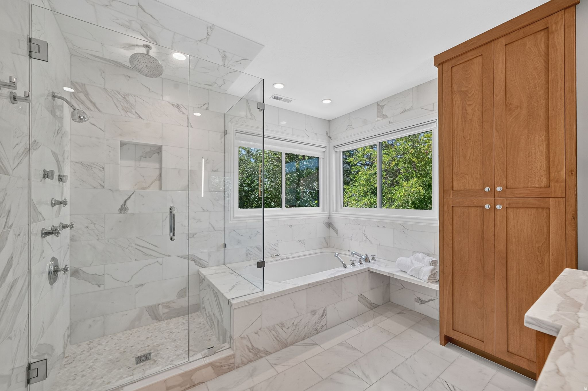 BRIARWOOD HILLS - Residential