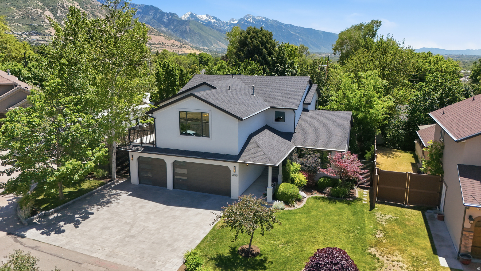 BRIARWOOD HILLS - Residential