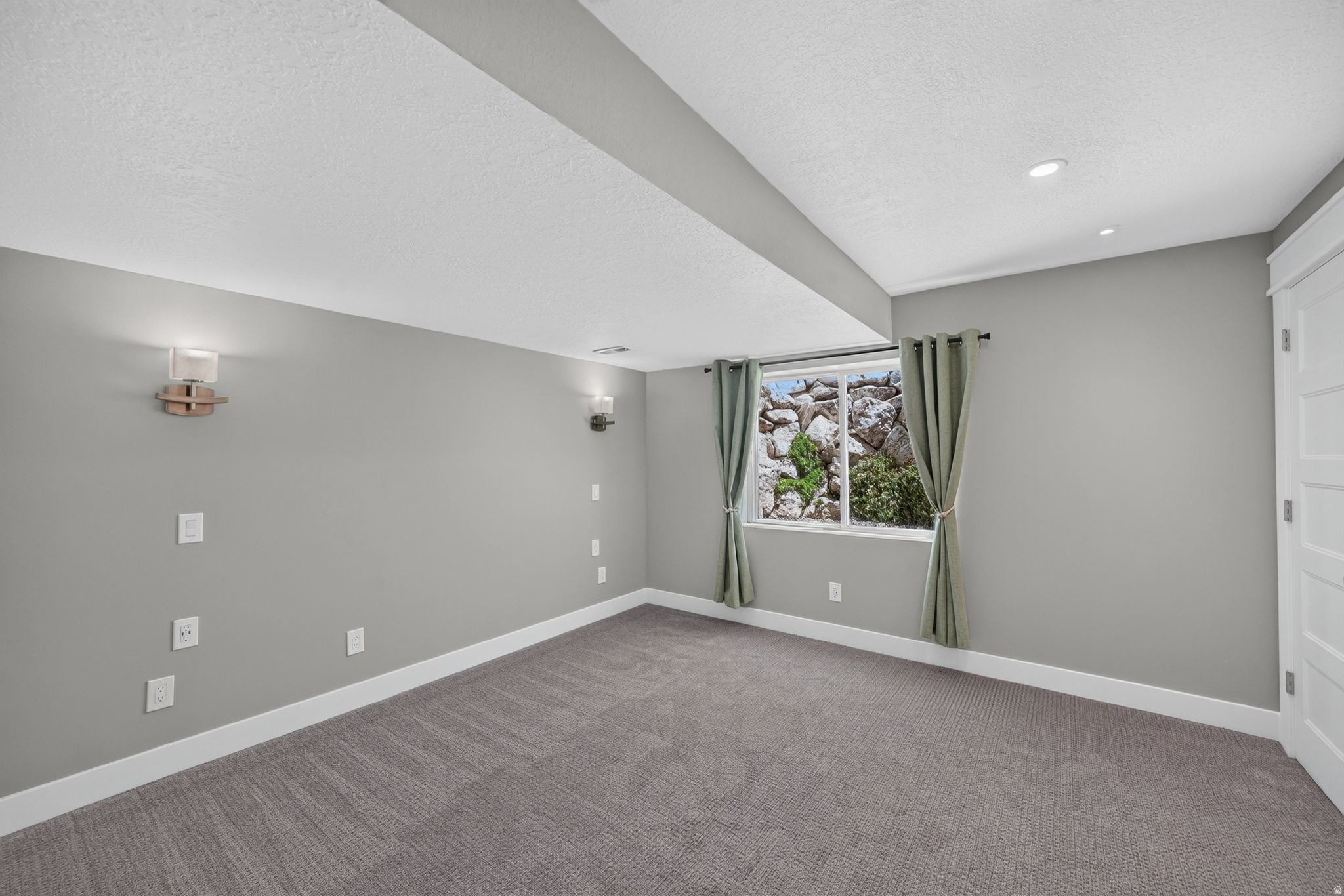 BRIARWOOD HILLS - Residential