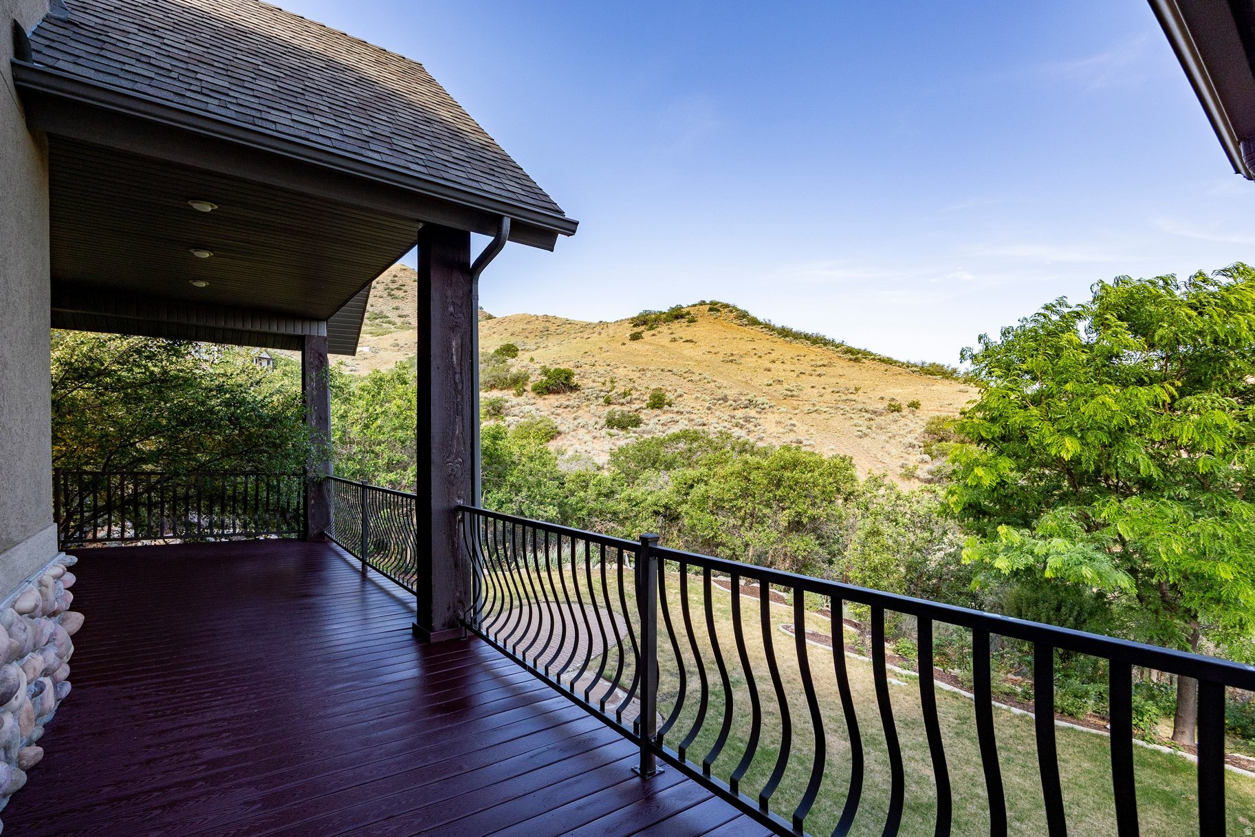 OAK HOLLOW ESTATES - Residential
