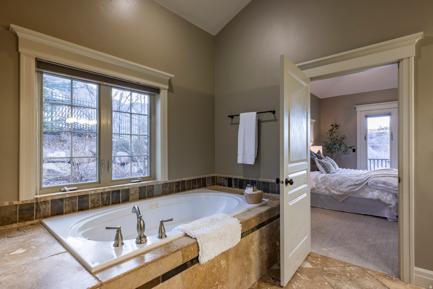 OAK HOLLOW ESTATES - Residential