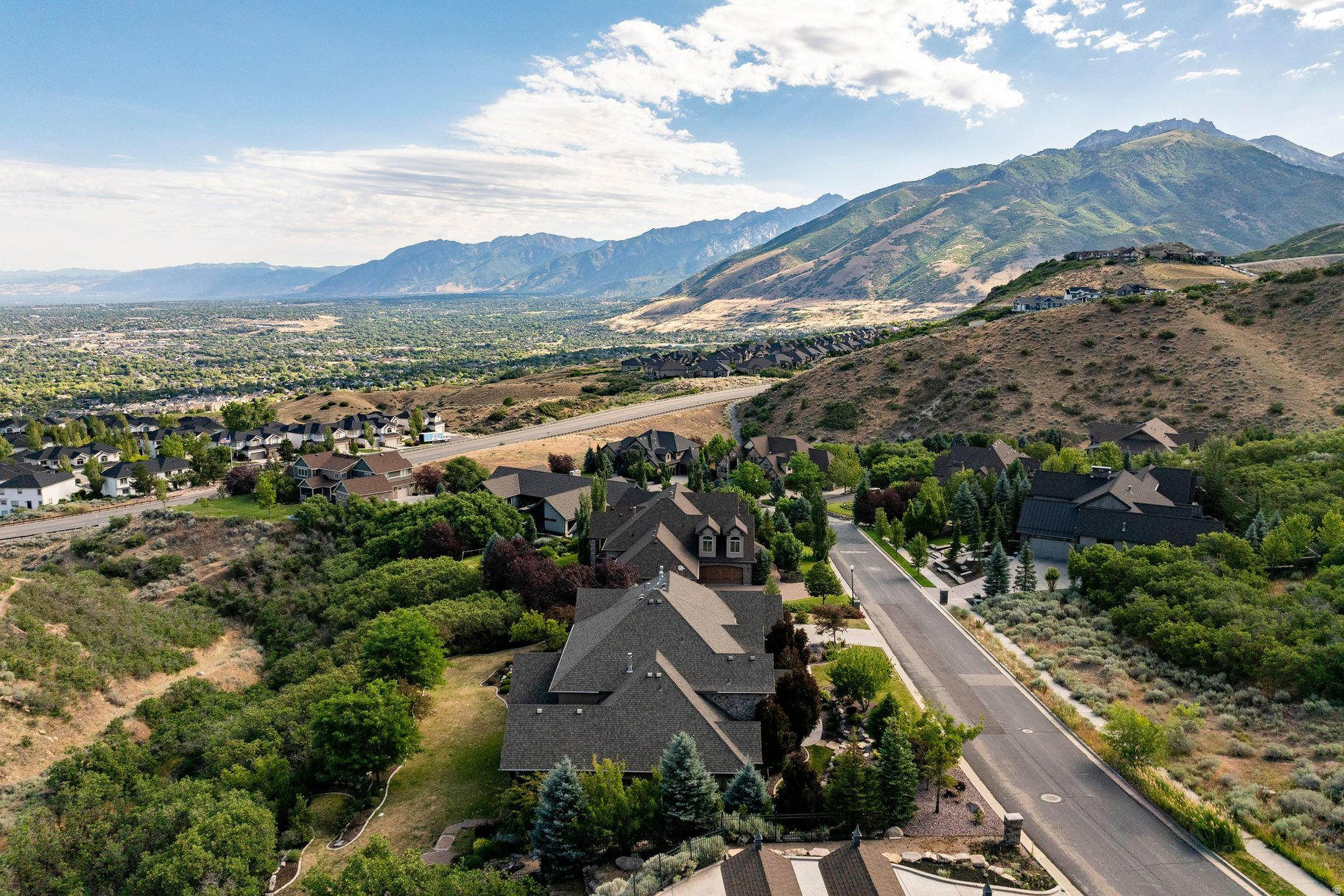OAK HOLLOW ESTATES - Residential