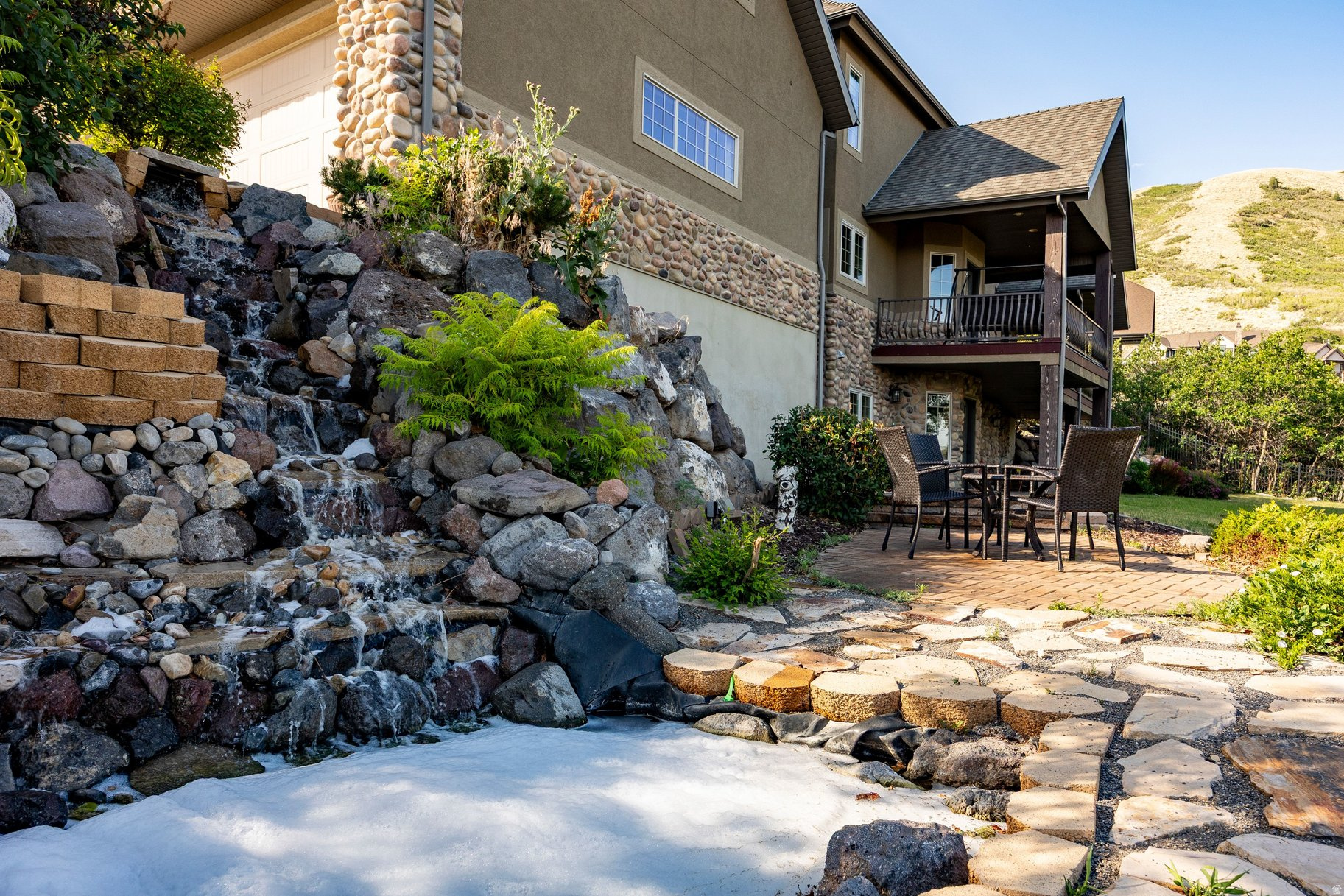 OAK HOLLOW ESTATES - Residential