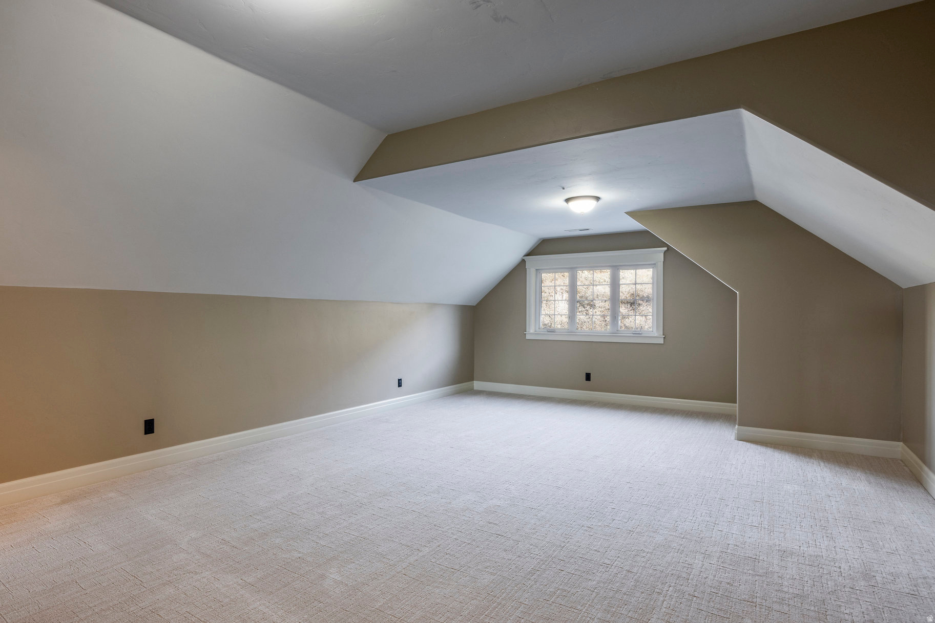 OAK HOLLOW ESTATES - Residential