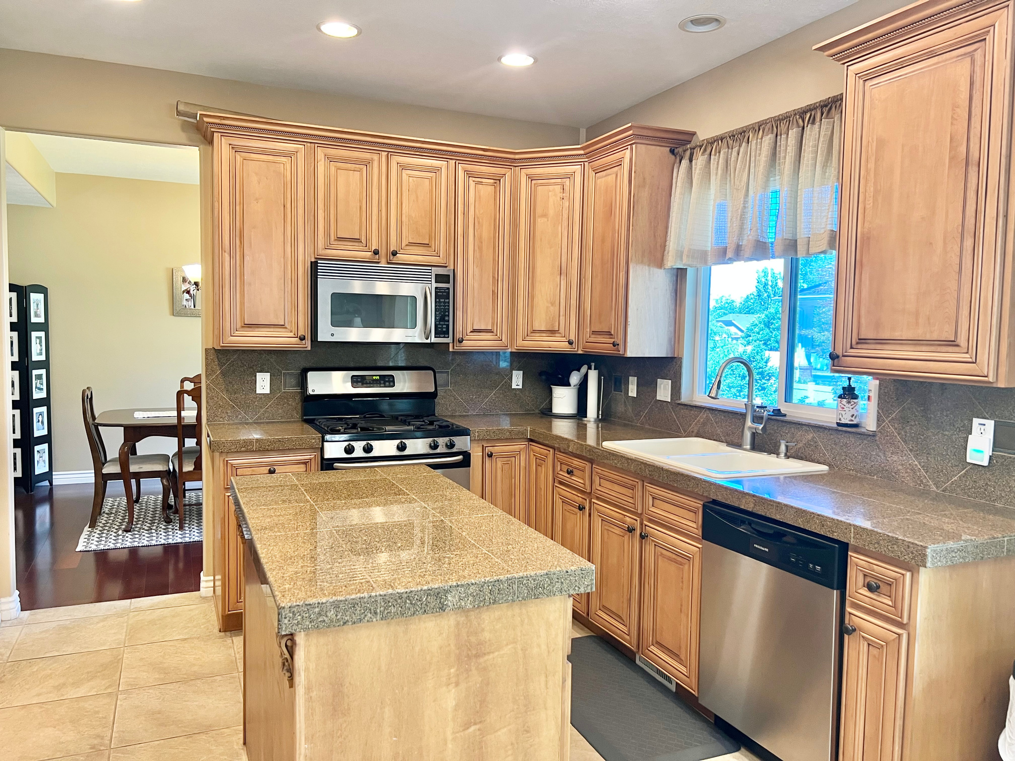 PICKET LANE AT COUNTRY CROSSING - Residential
