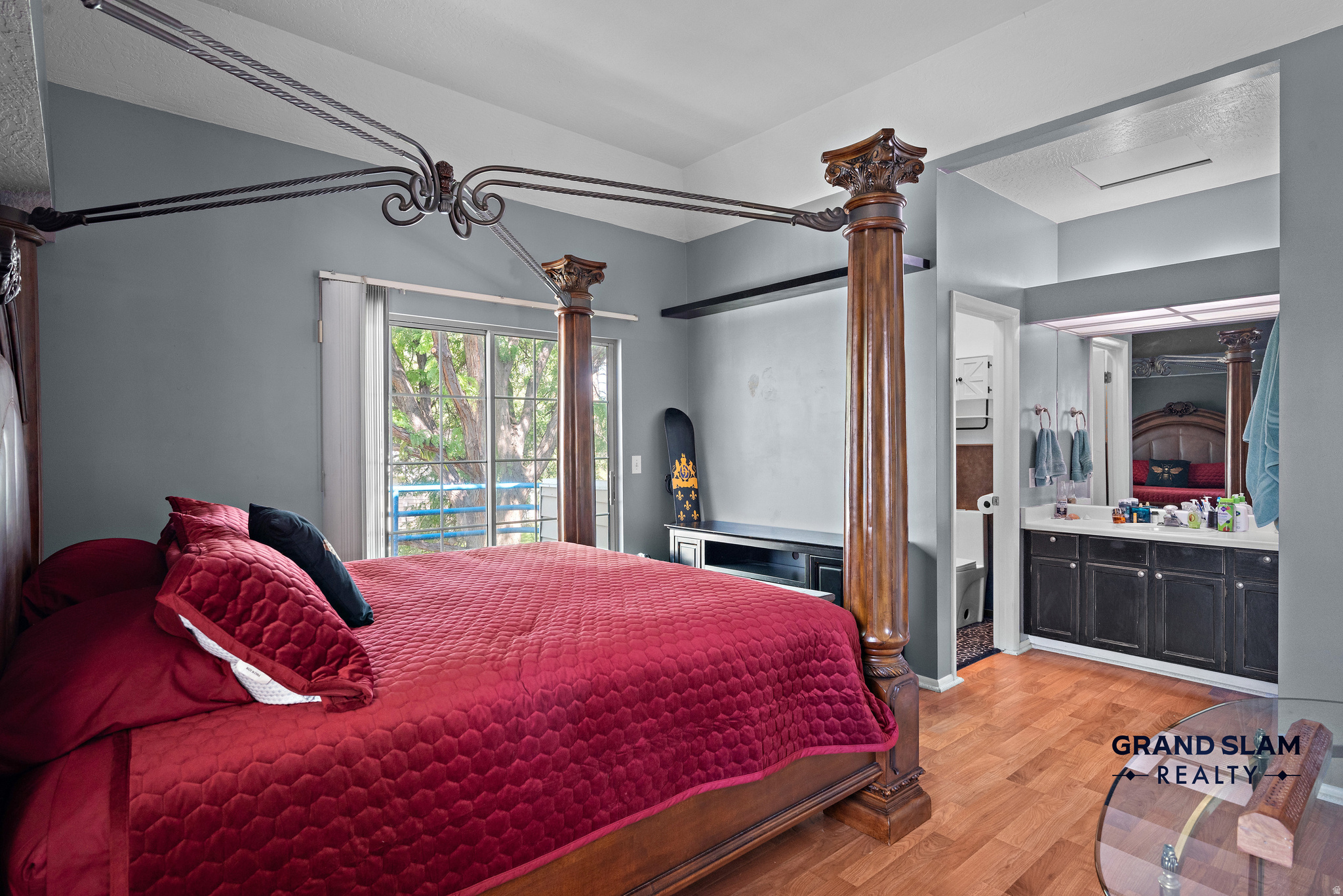 CROSSPOINT CONDOS - Residential