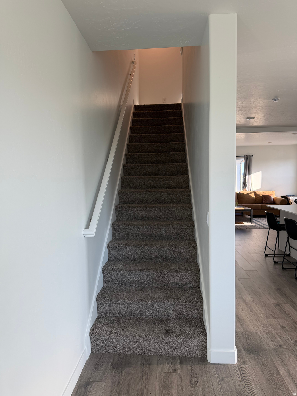 EDGEWATER - Residential
