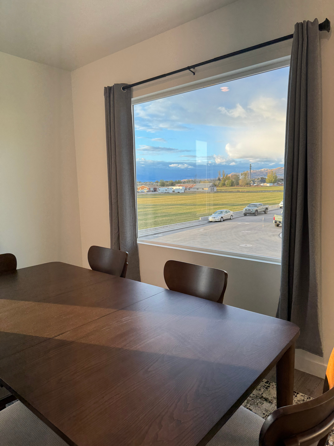 EDGEWATER - Residential