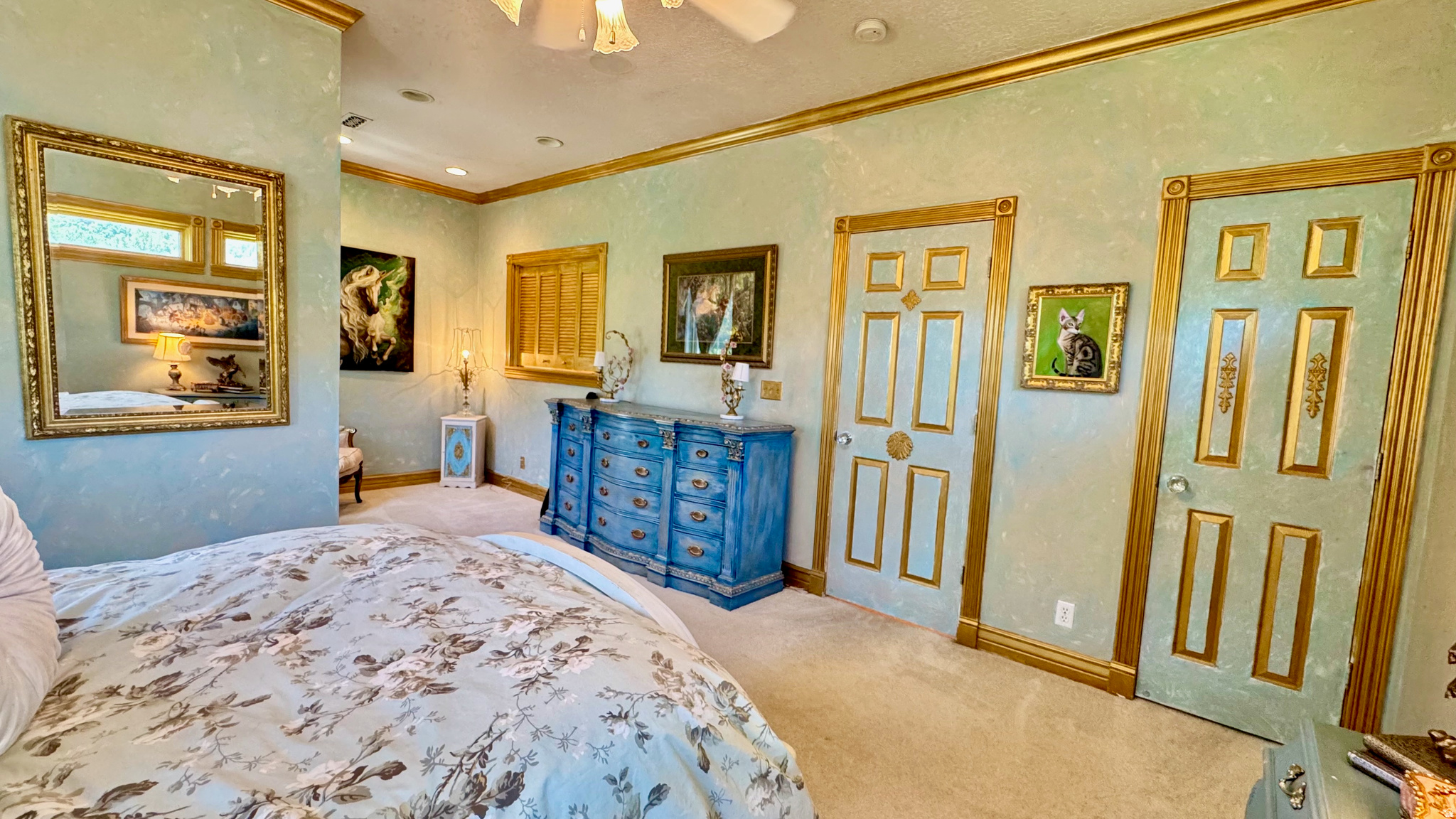FALCON CREST - Residential
