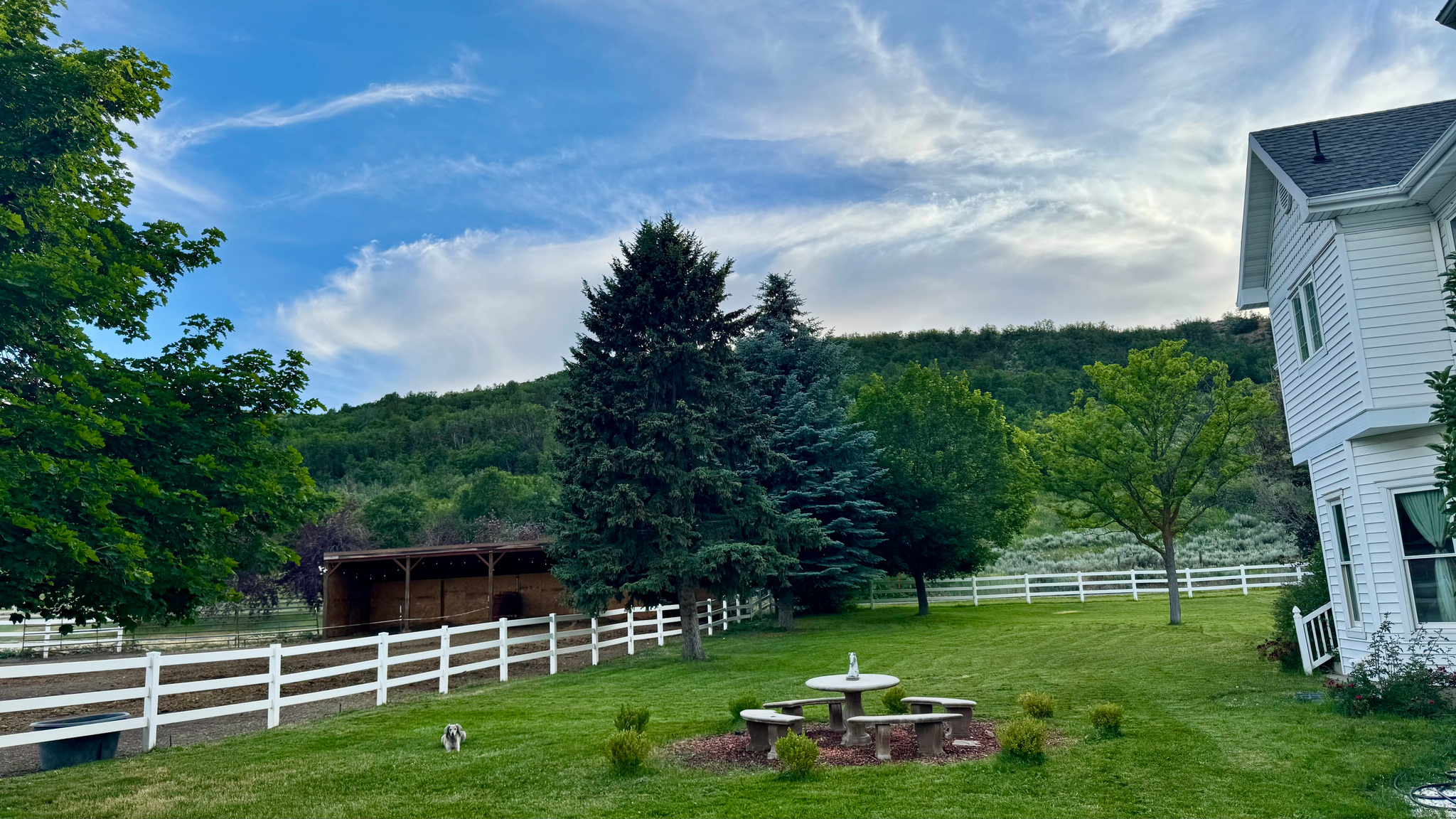 FALCON CREST - Residential