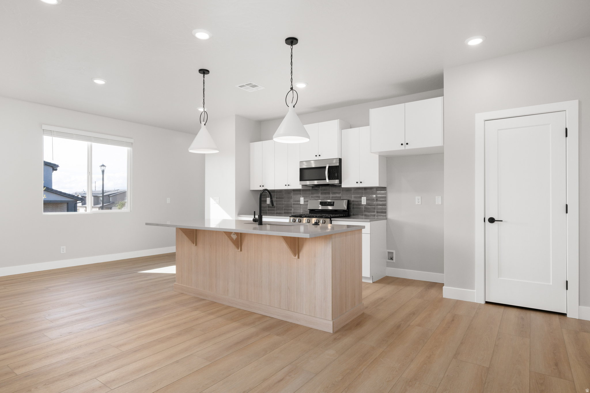 RISE AT CORAL CANYON - Residential