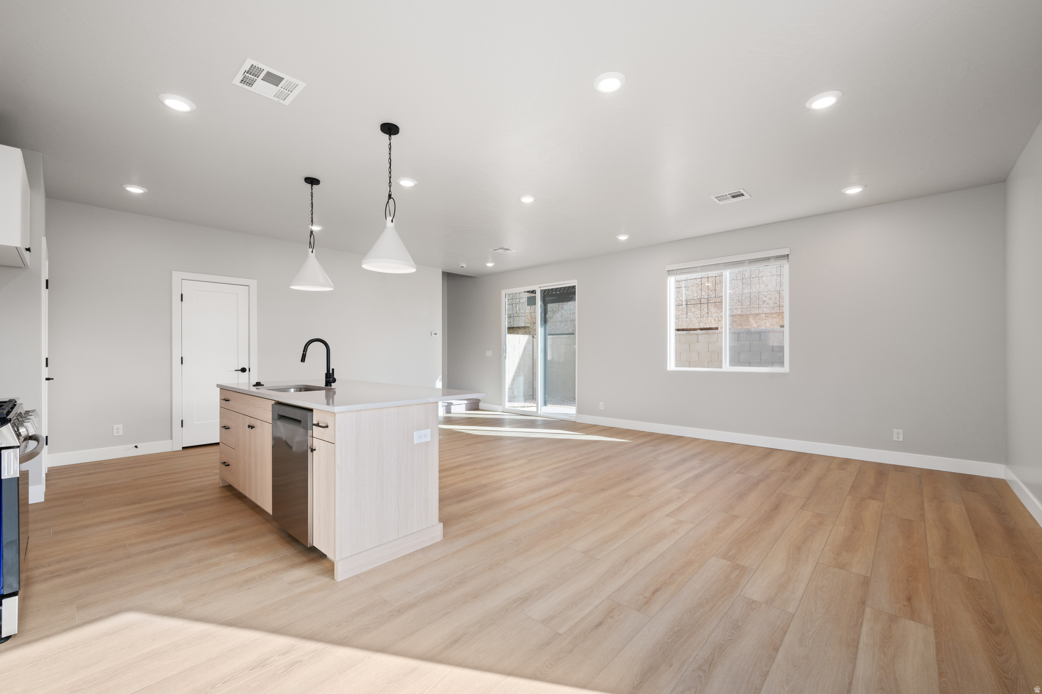RISE AT CORAL CANYON - Residential