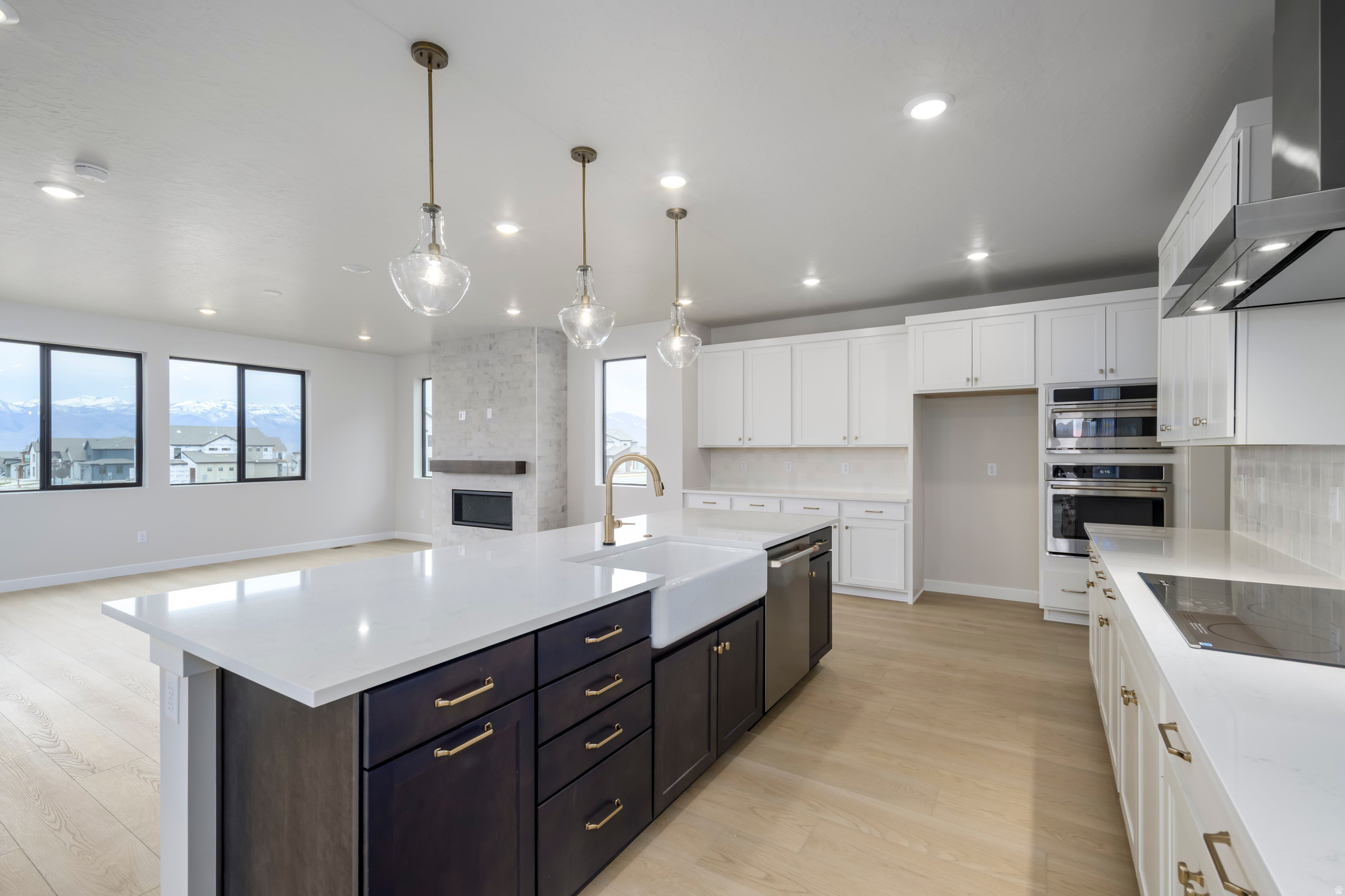 CROSSINGS AT LAKE CREEK - Residential