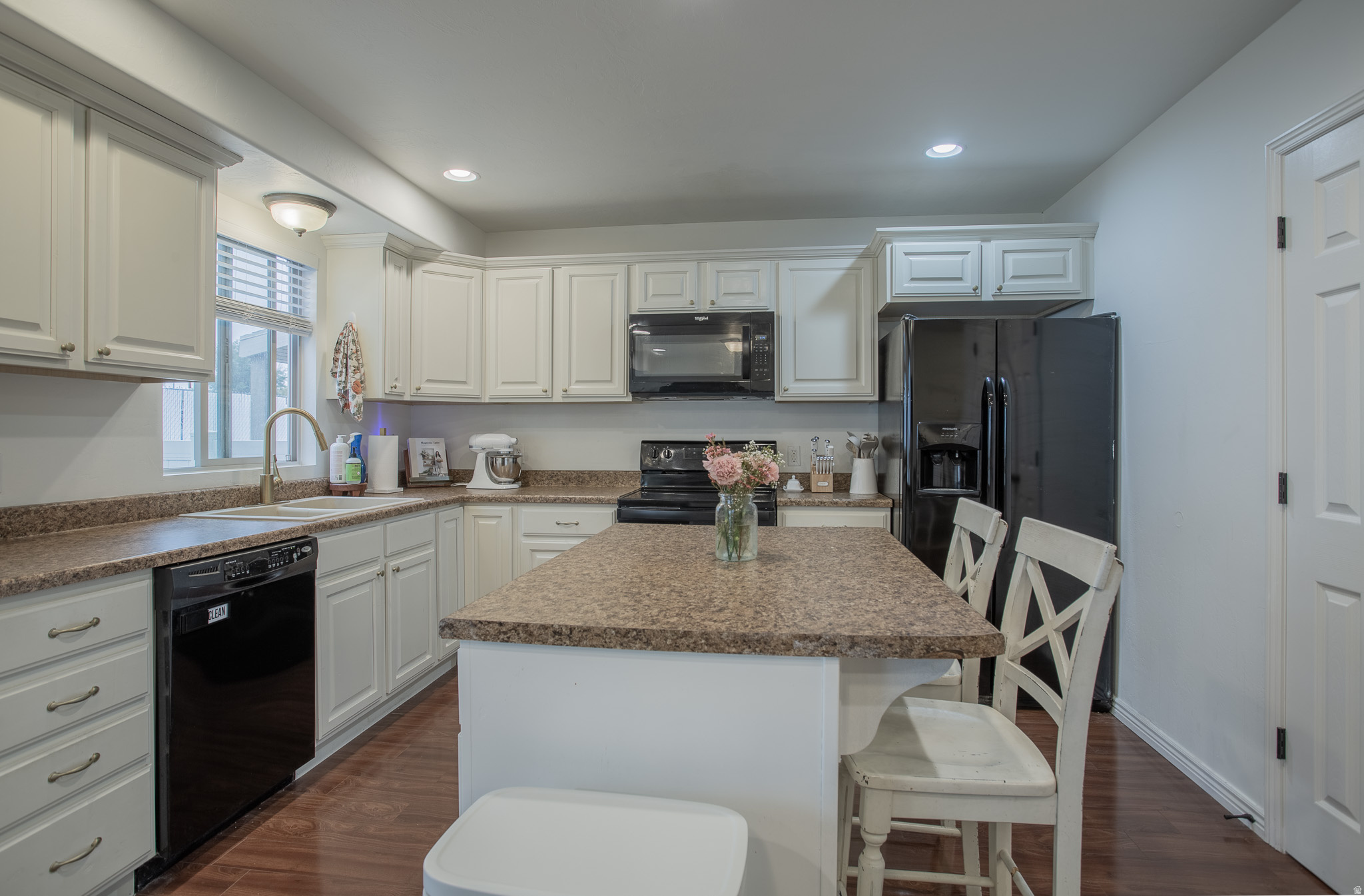 STONEY BROOK COTTAGE - Residential