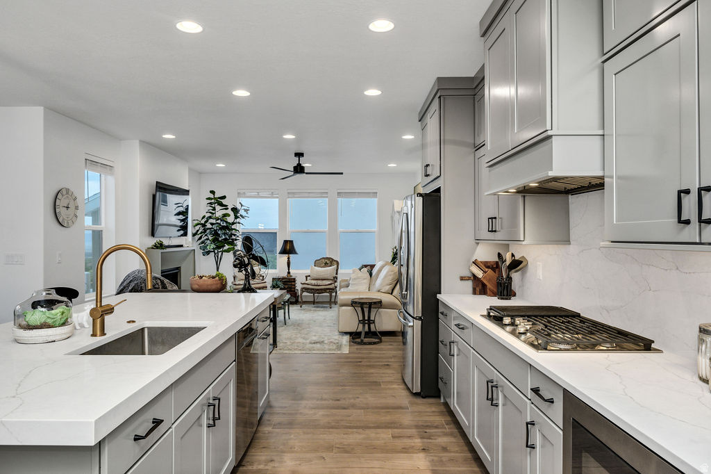 ORCHARD RIDGE - Residential