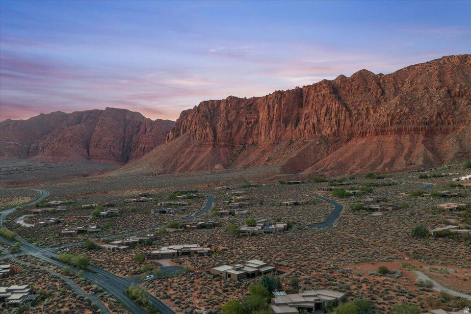 TAVIAWK 1 - Residential