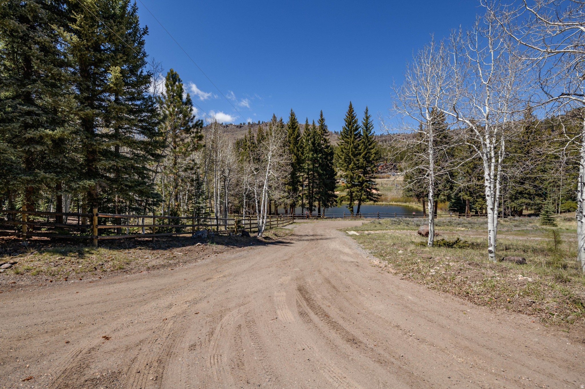 CLEAR CREEK ESTATES - Land