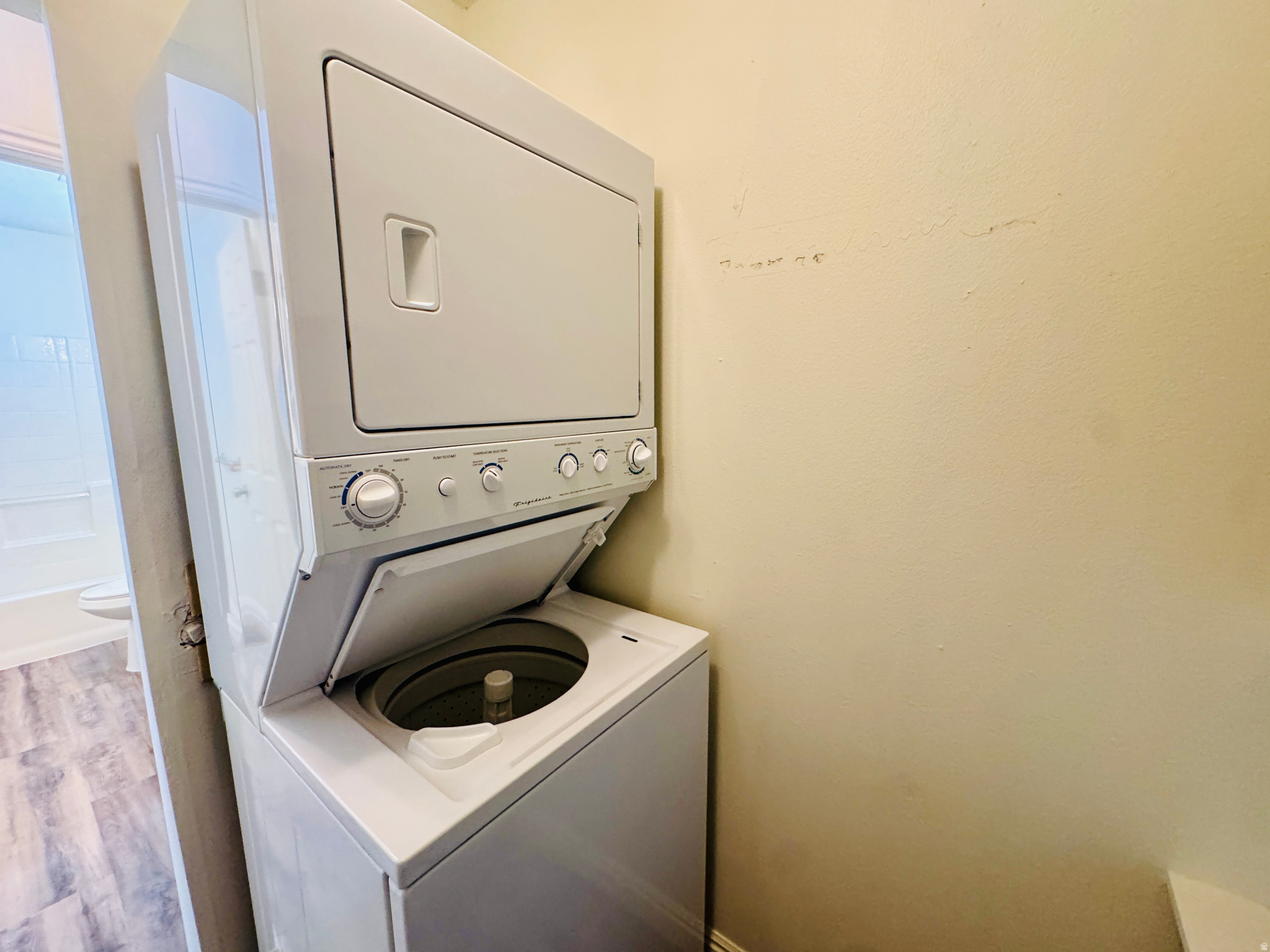 CANYON BREEZE RV RESORT - Residential