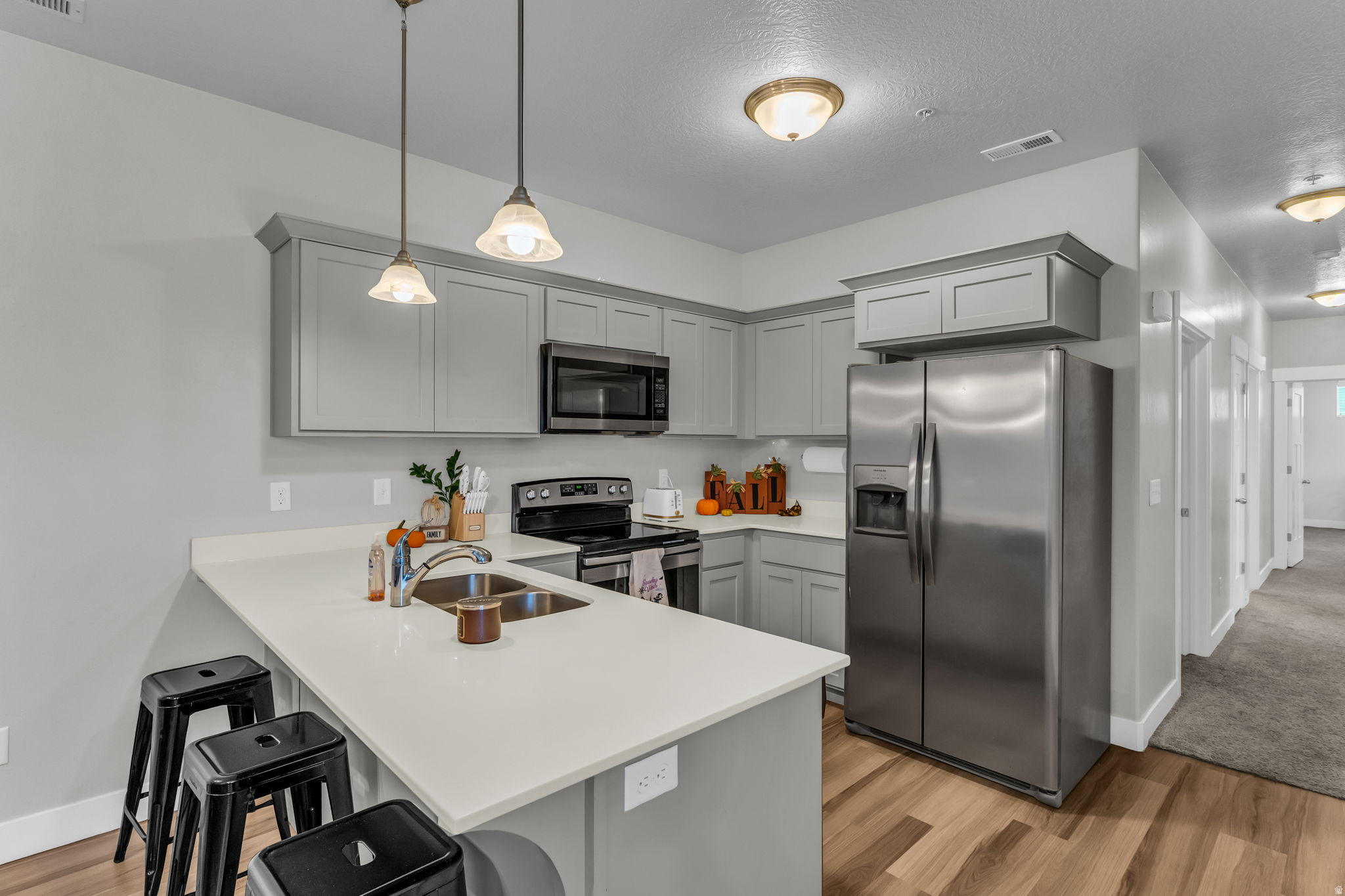 EAGLE VIEW - Residential