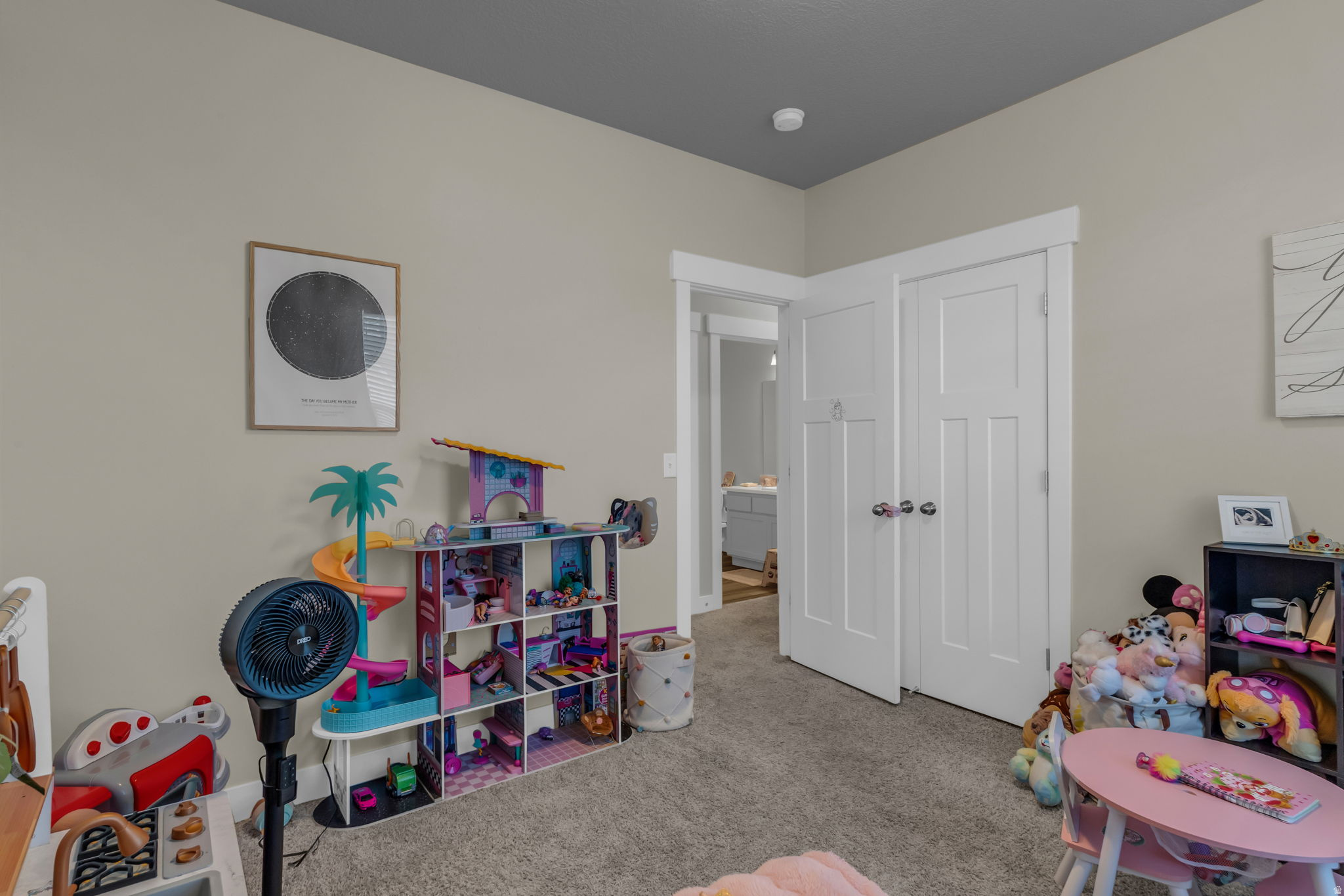EAGLE VIEW - Residential