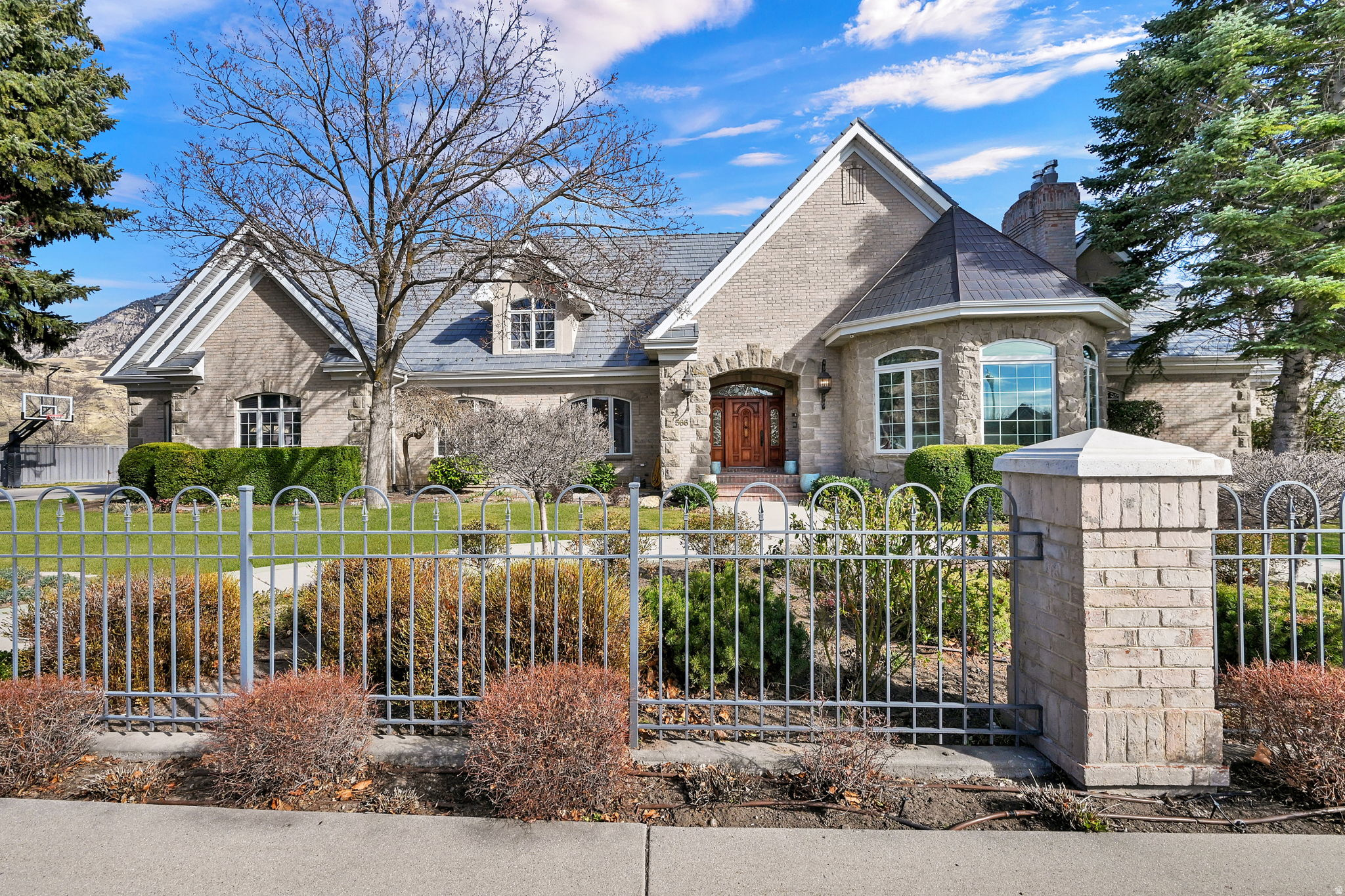 BELLA VISTA HEIGHTS - Residential