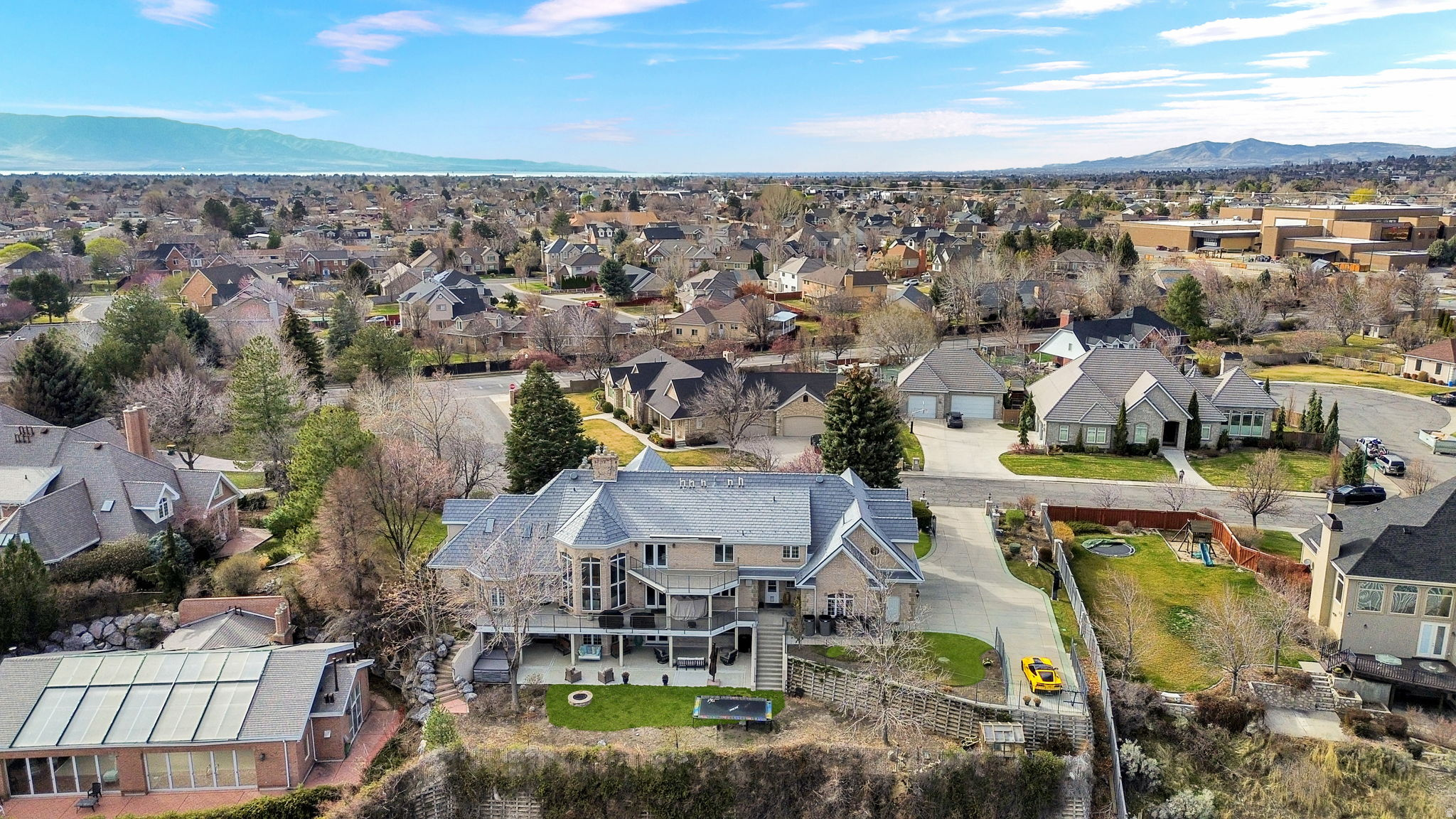 BELLA VISTA HEIGHTS - Residential