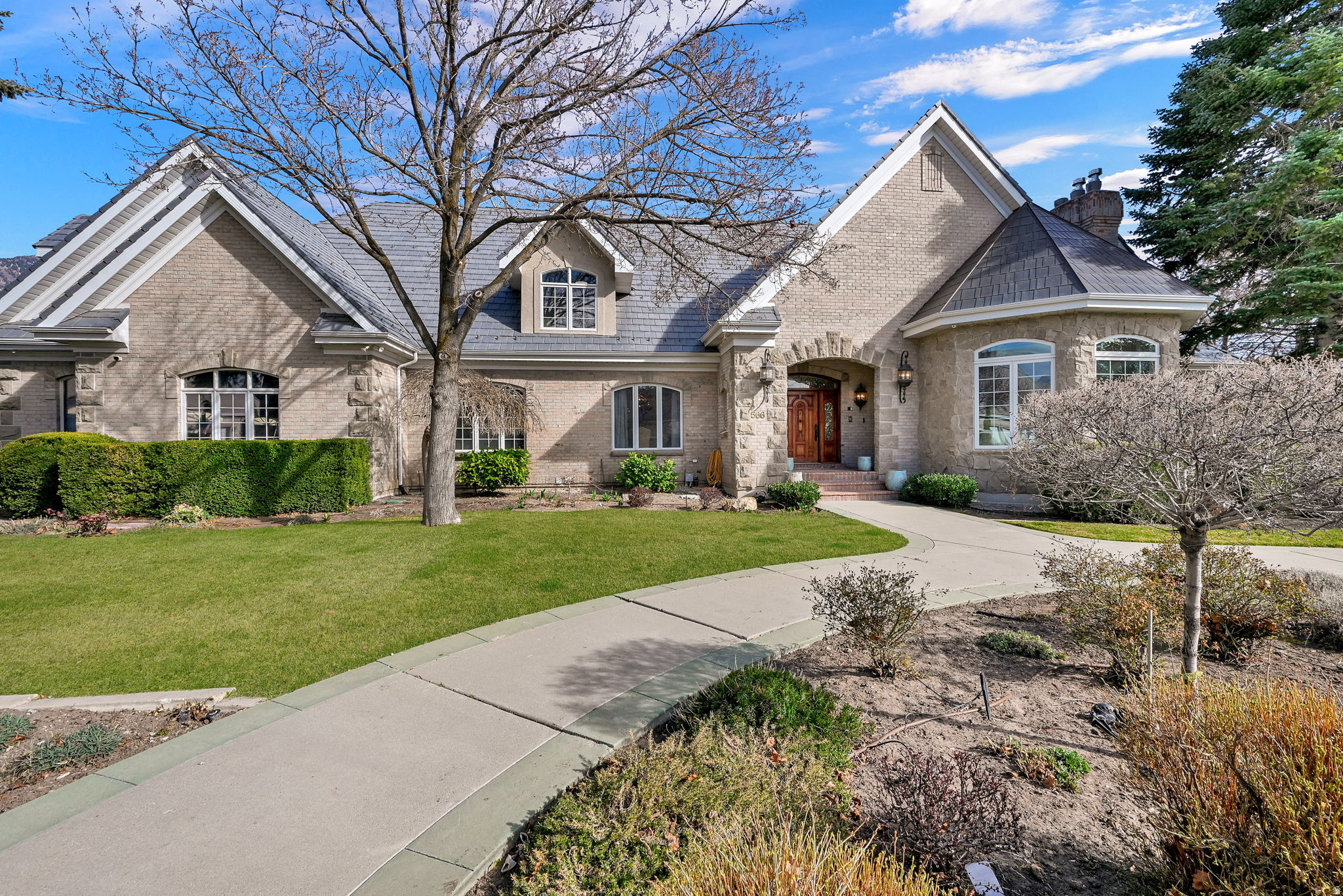 BELLA VISTA HEIGHTS - Residential