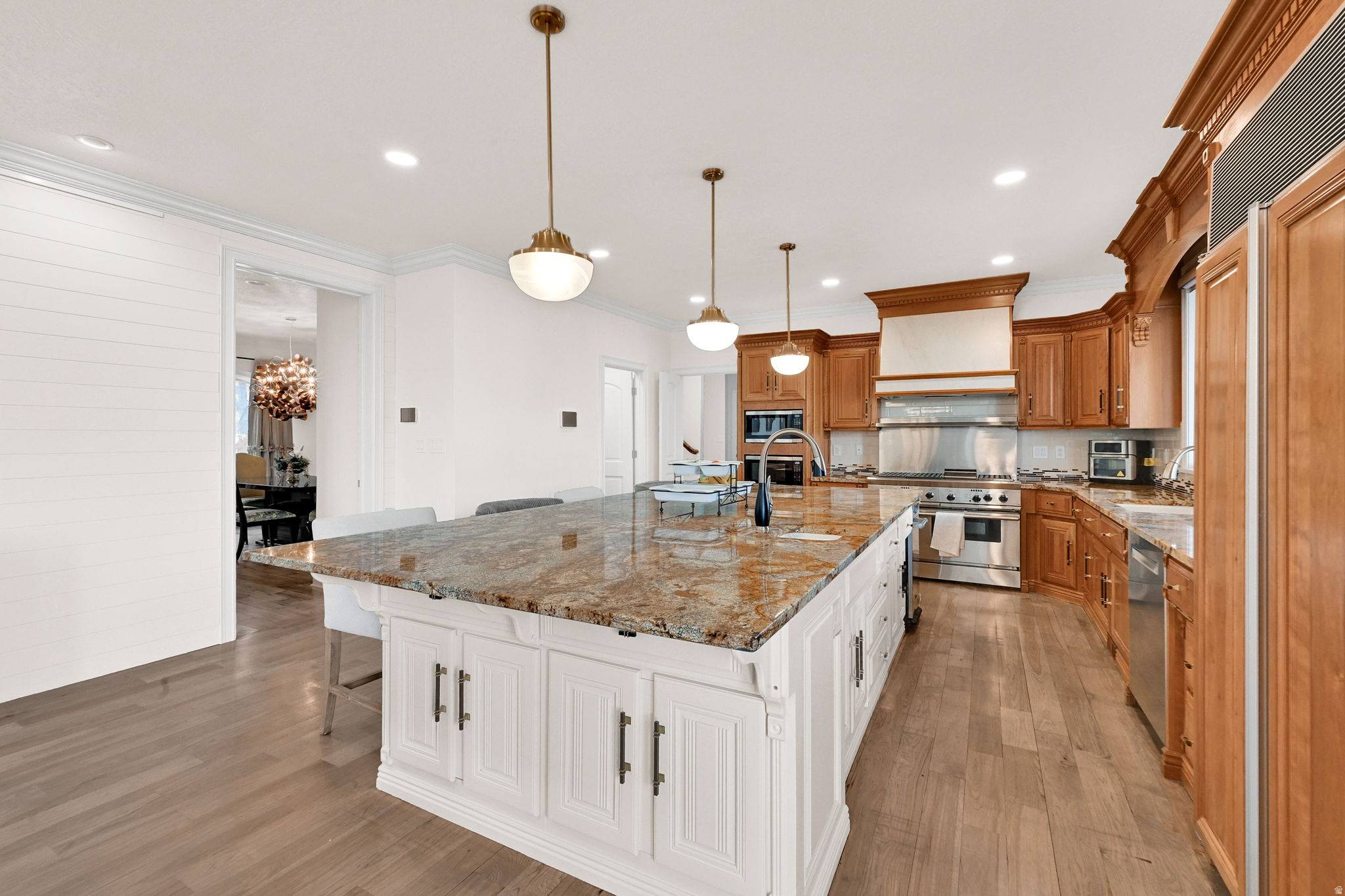BELLA VISTA HEIGHTS - Residential