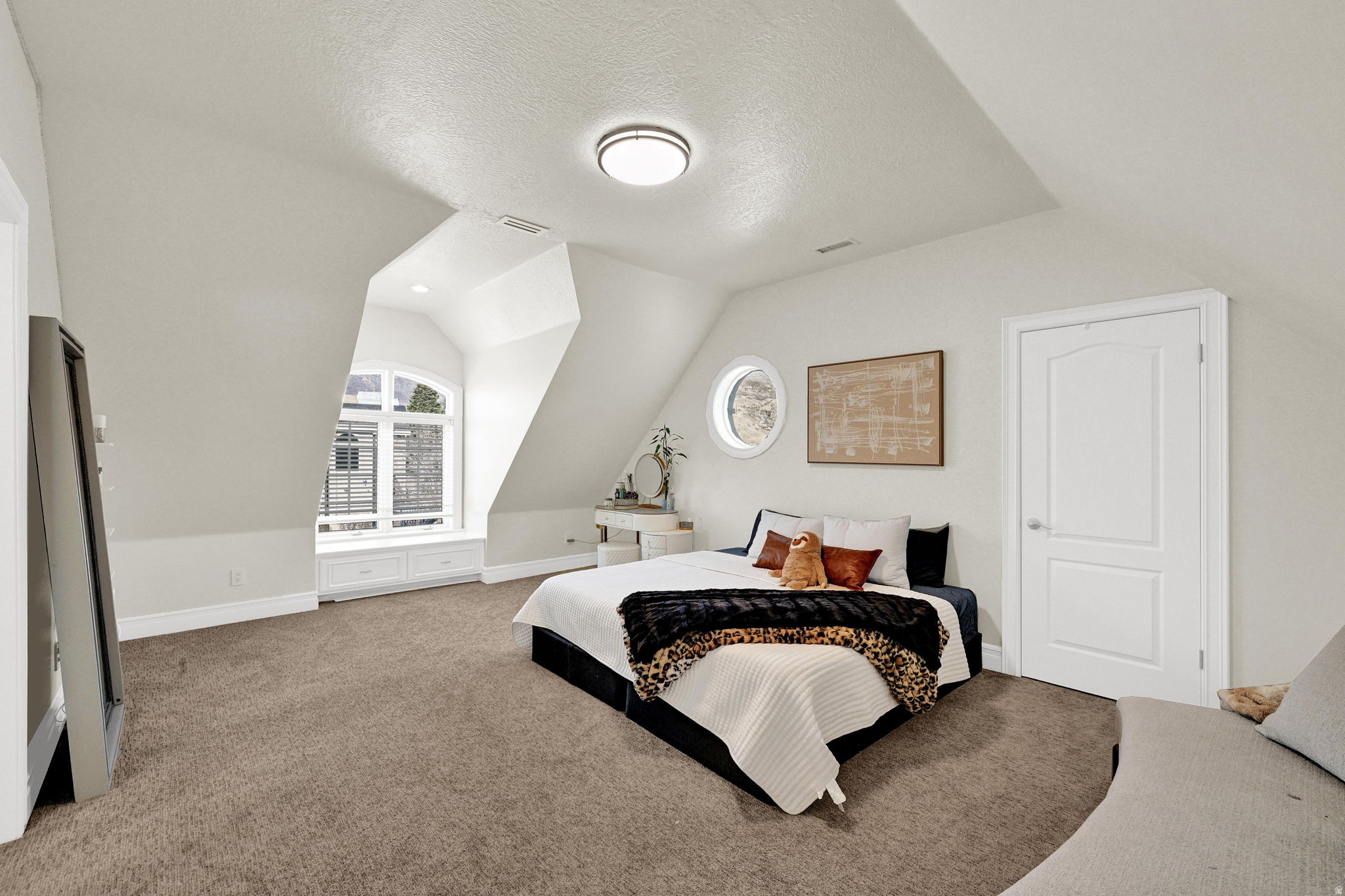 BELLA VISTA HEIGHTS - Residential