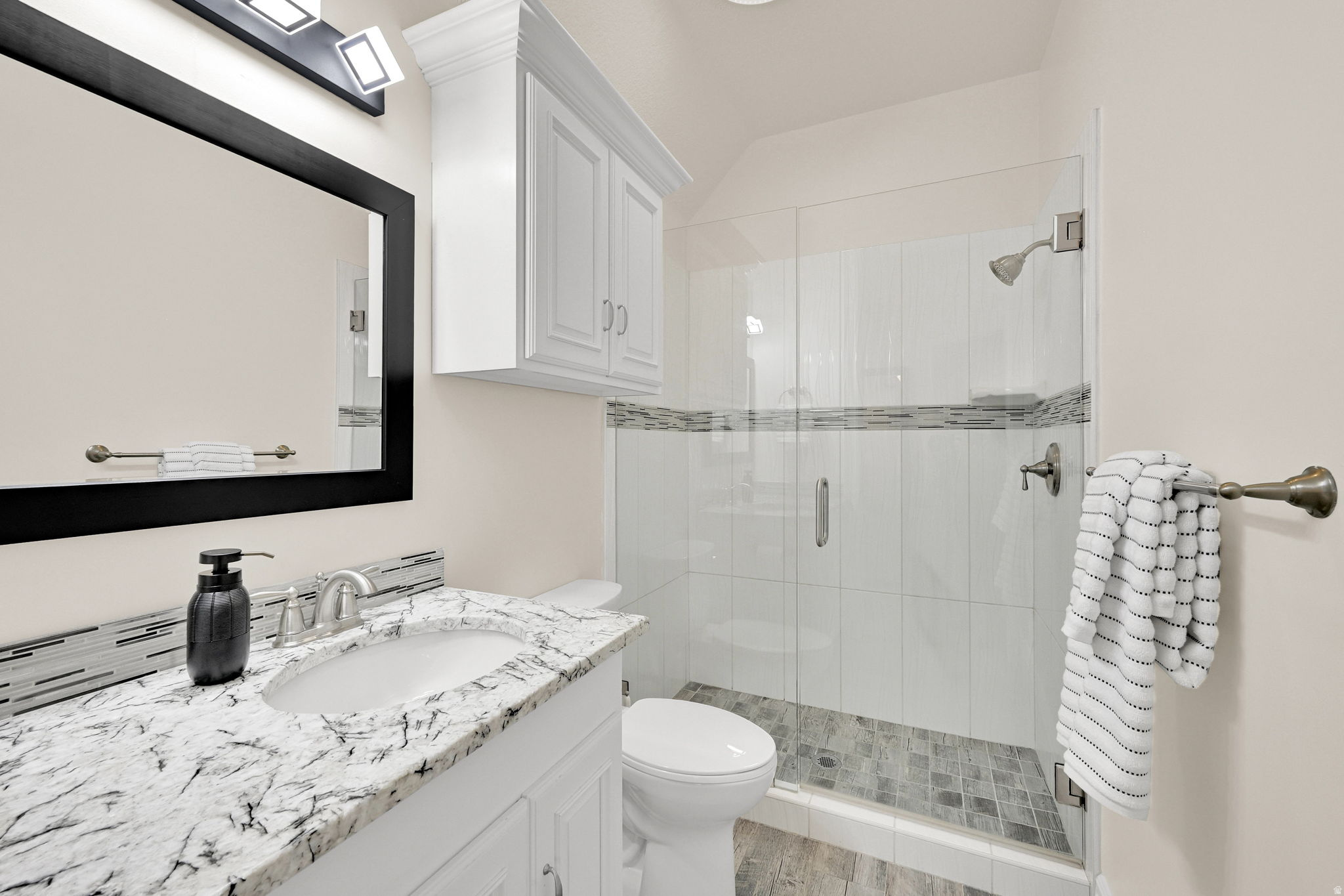BELLA VISTA HEIGHTS - Residential