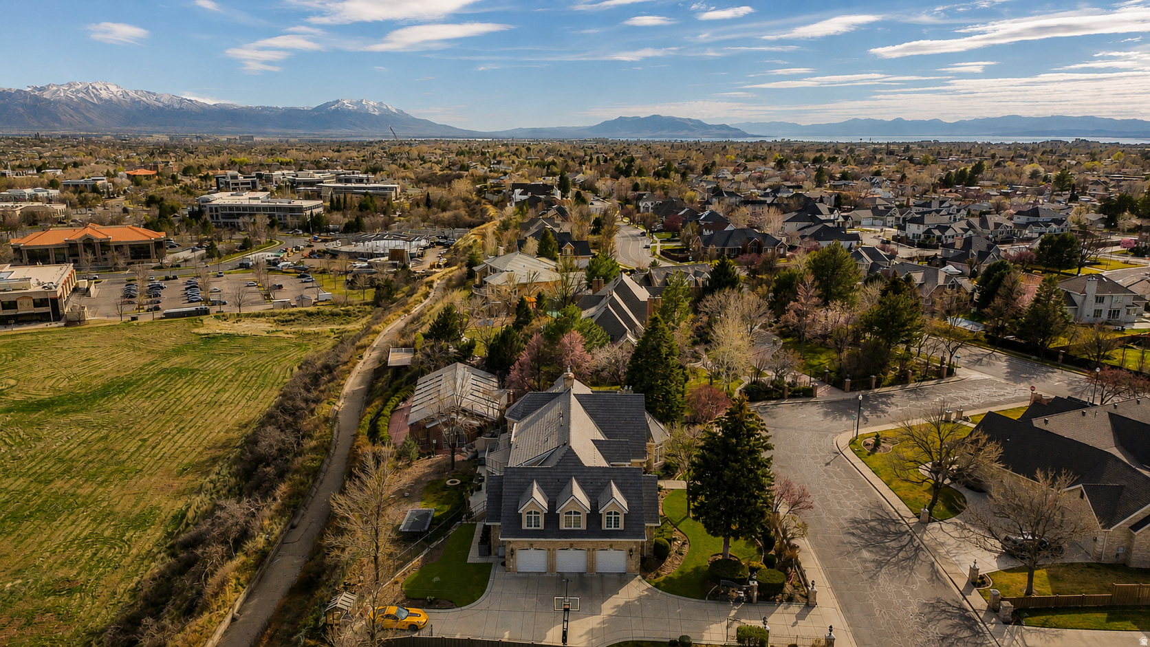 BELLA VISTA HEIGHTS - Residential