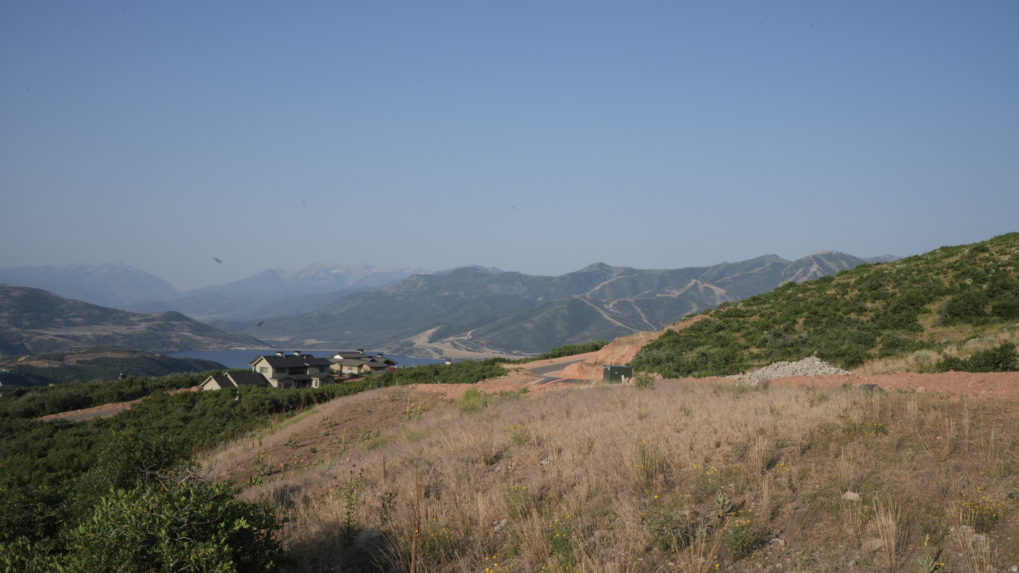 GOLDEN EAGLE - Land