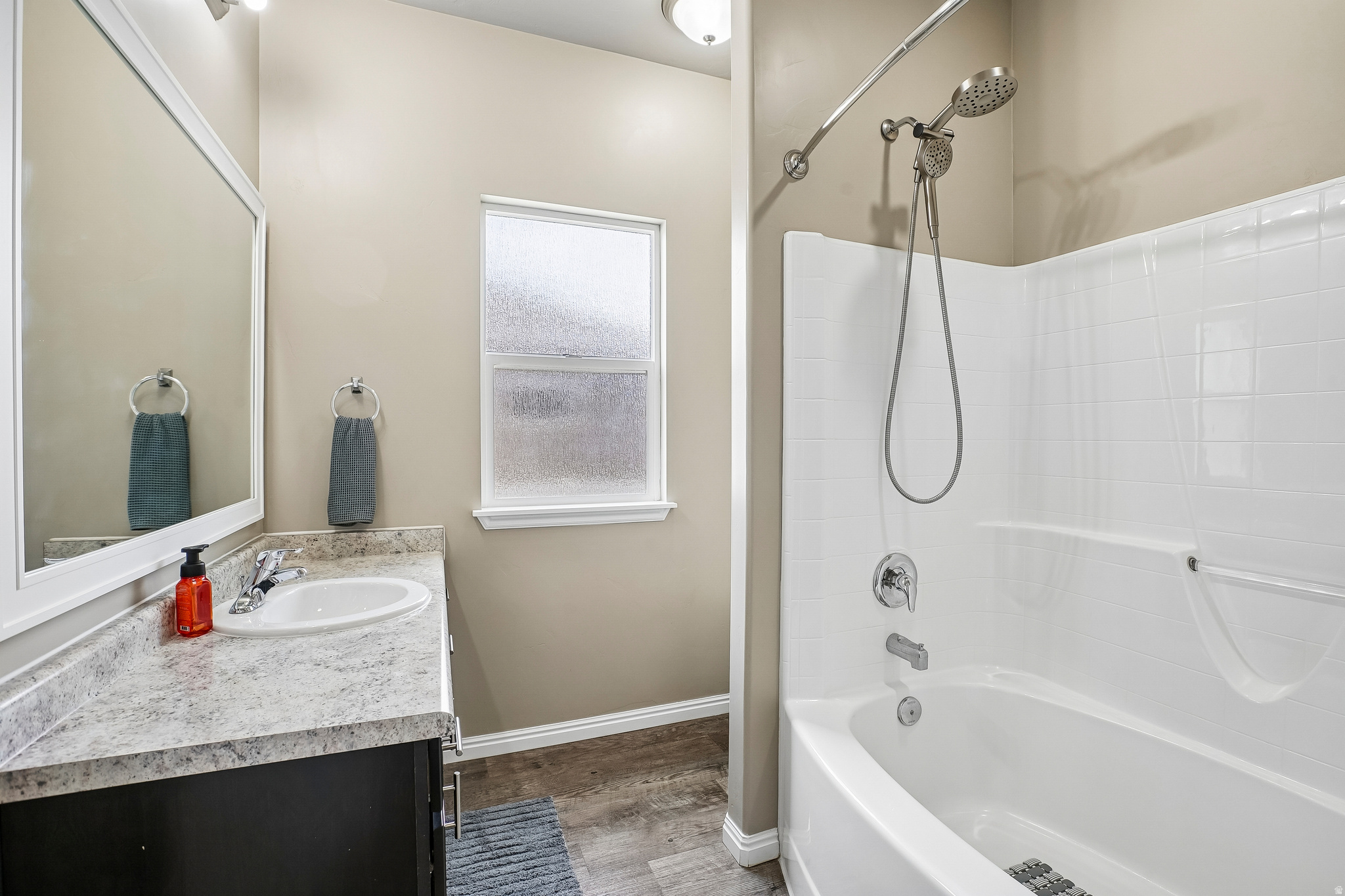 COTTONWOOD COVE - Residential