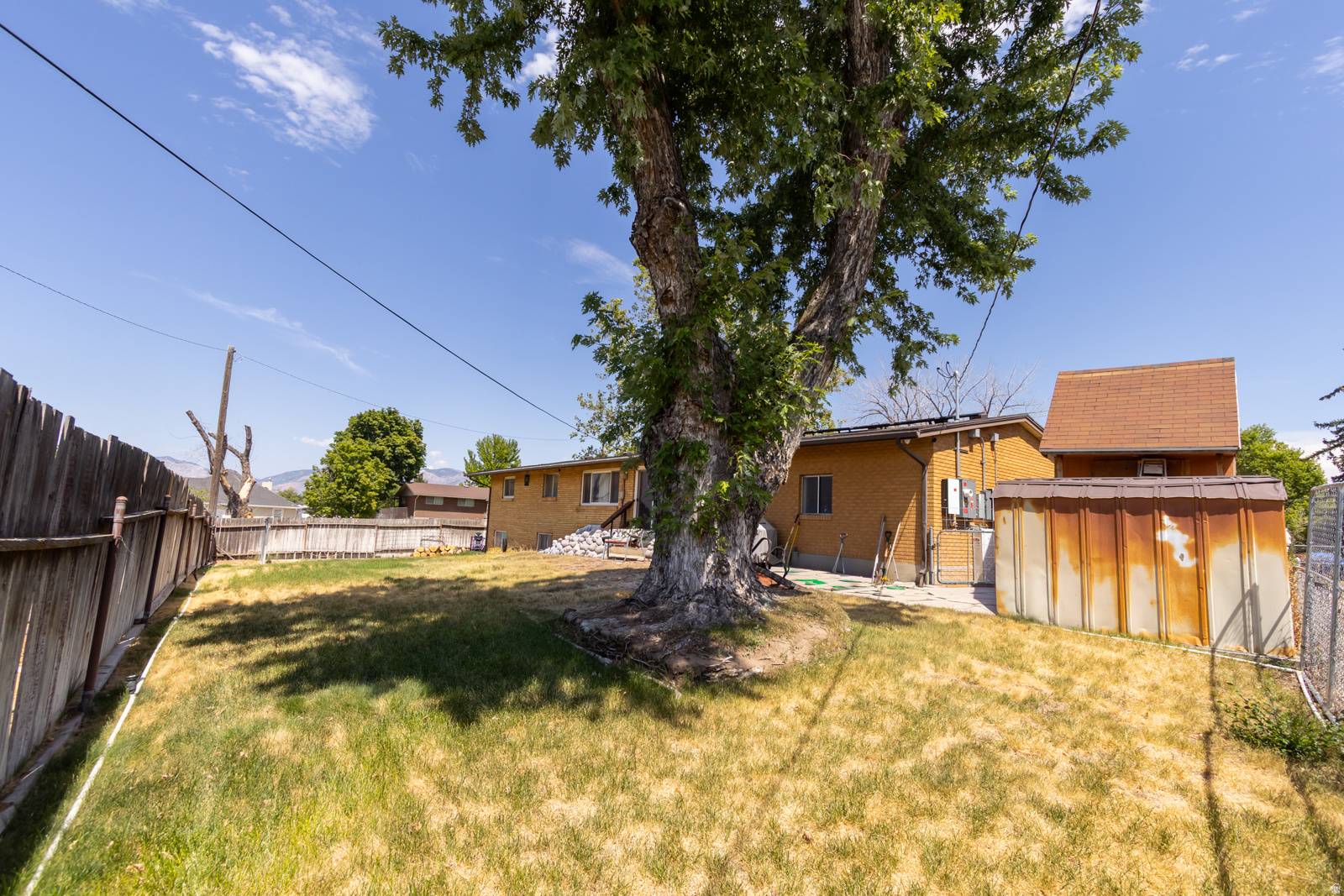 LEE-MESA - Residential