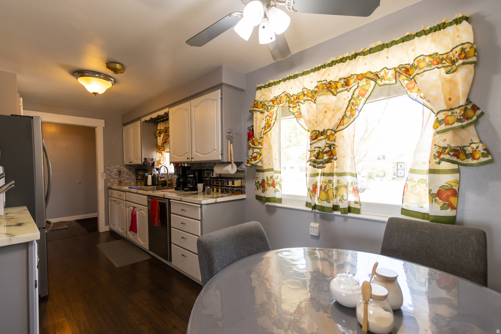 LEE-MESA - Residential
