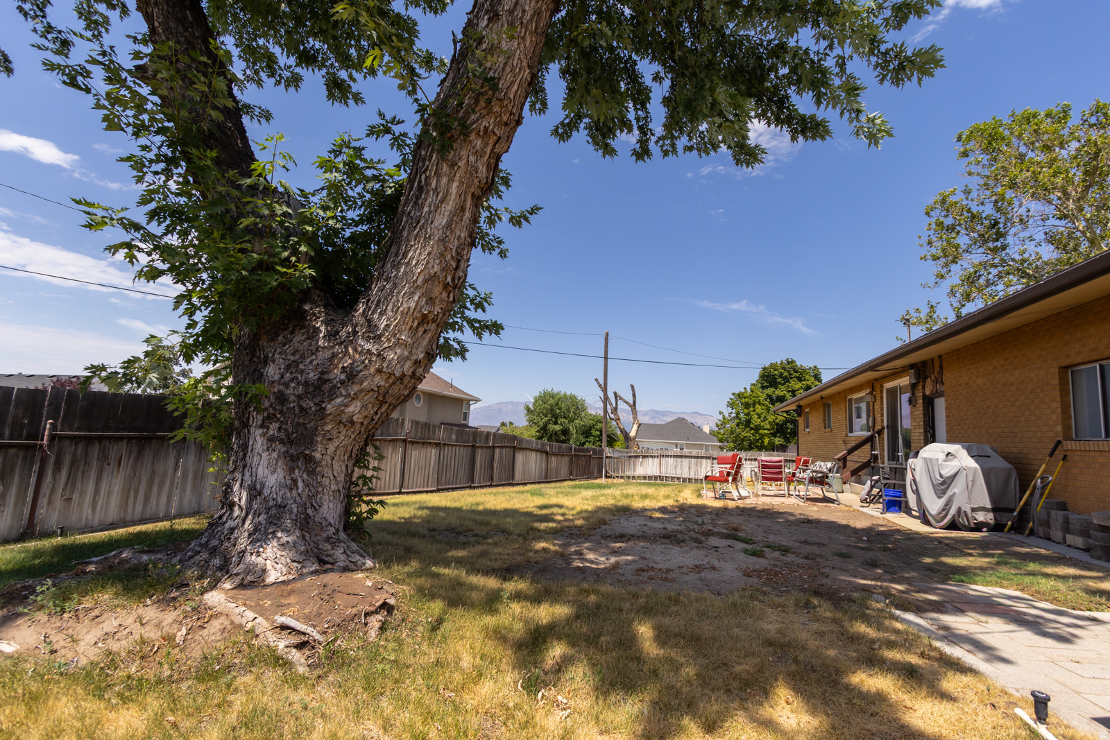 LEE-MESA - Residential
