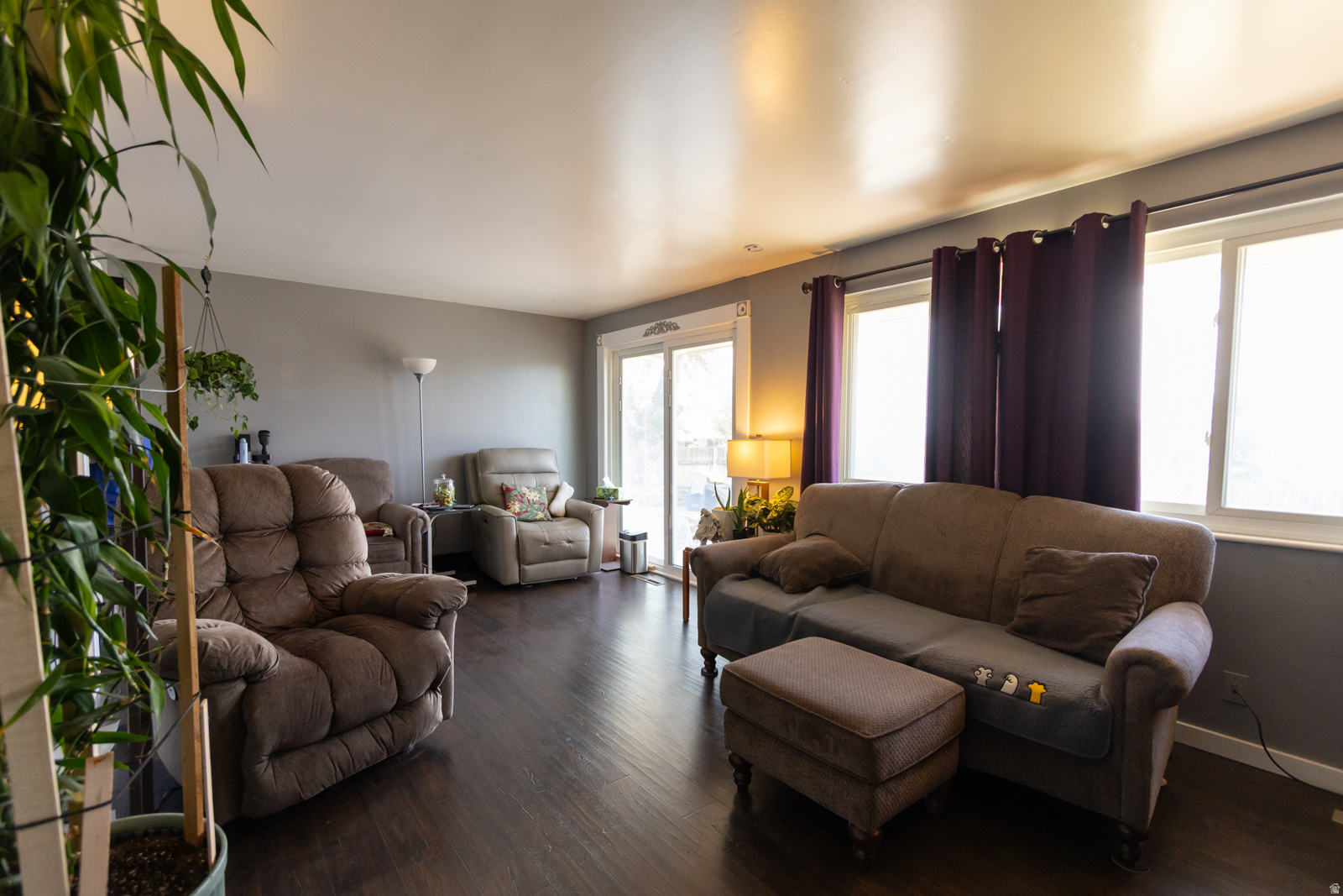 LEE-MESA - Residential