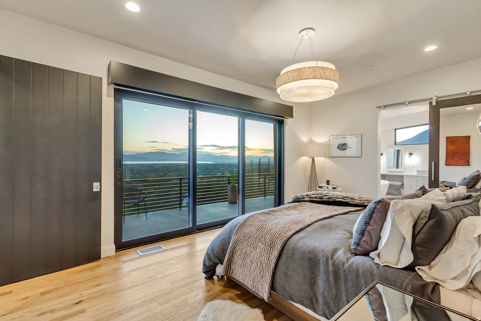 SHERWOOD HILLS - Residential