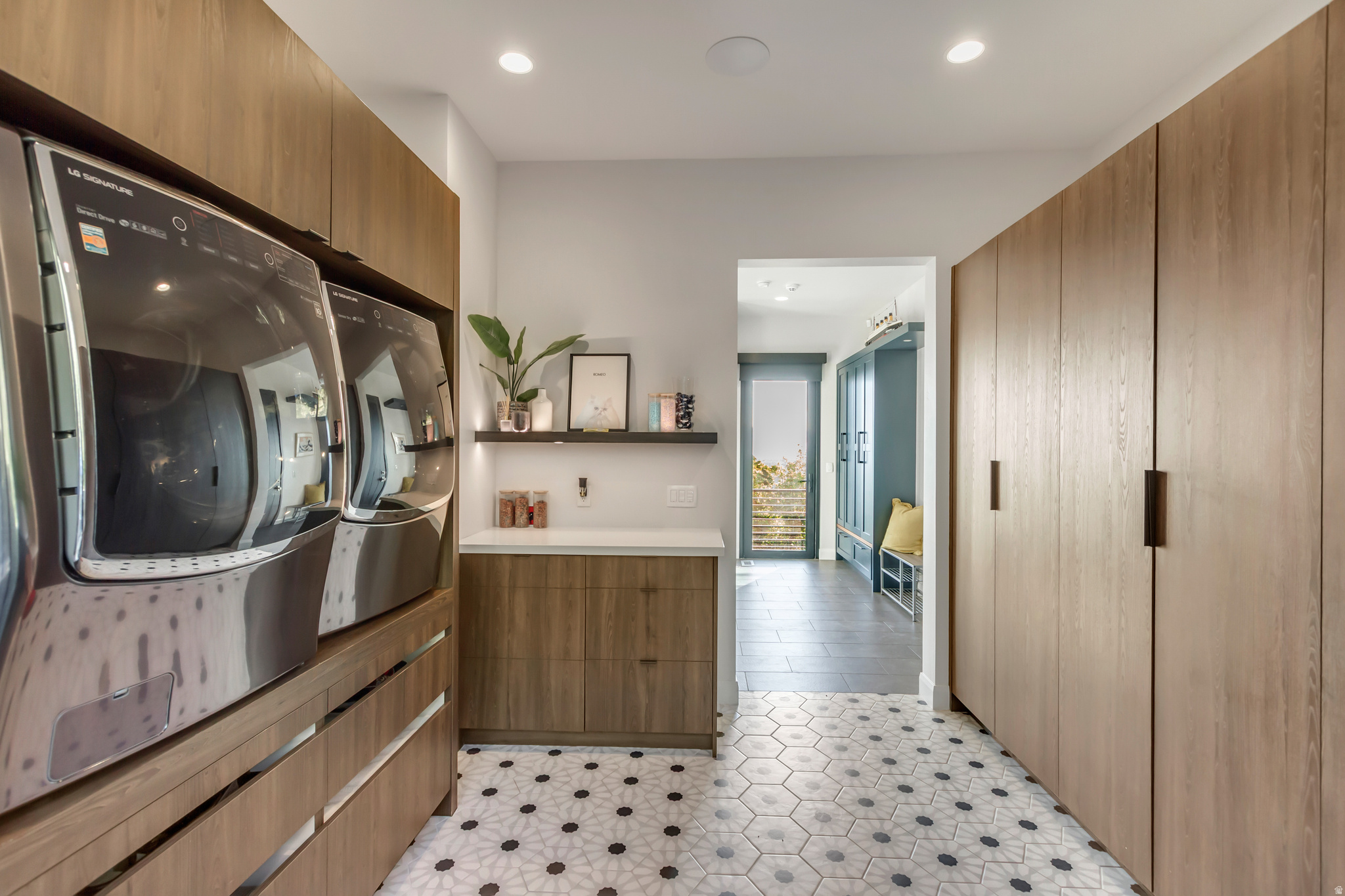 SHERWOOD HILLS - Residential