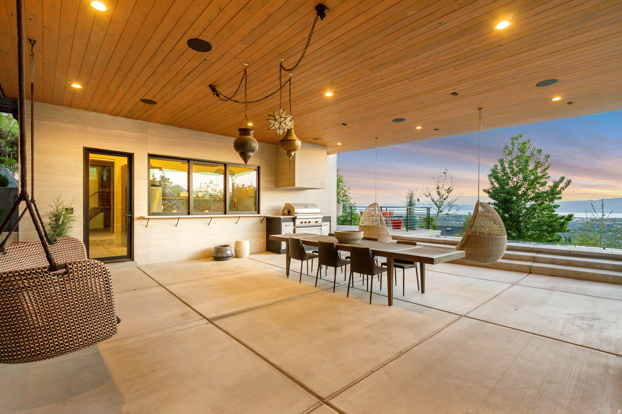 SHERWOOD HILLS - Residential