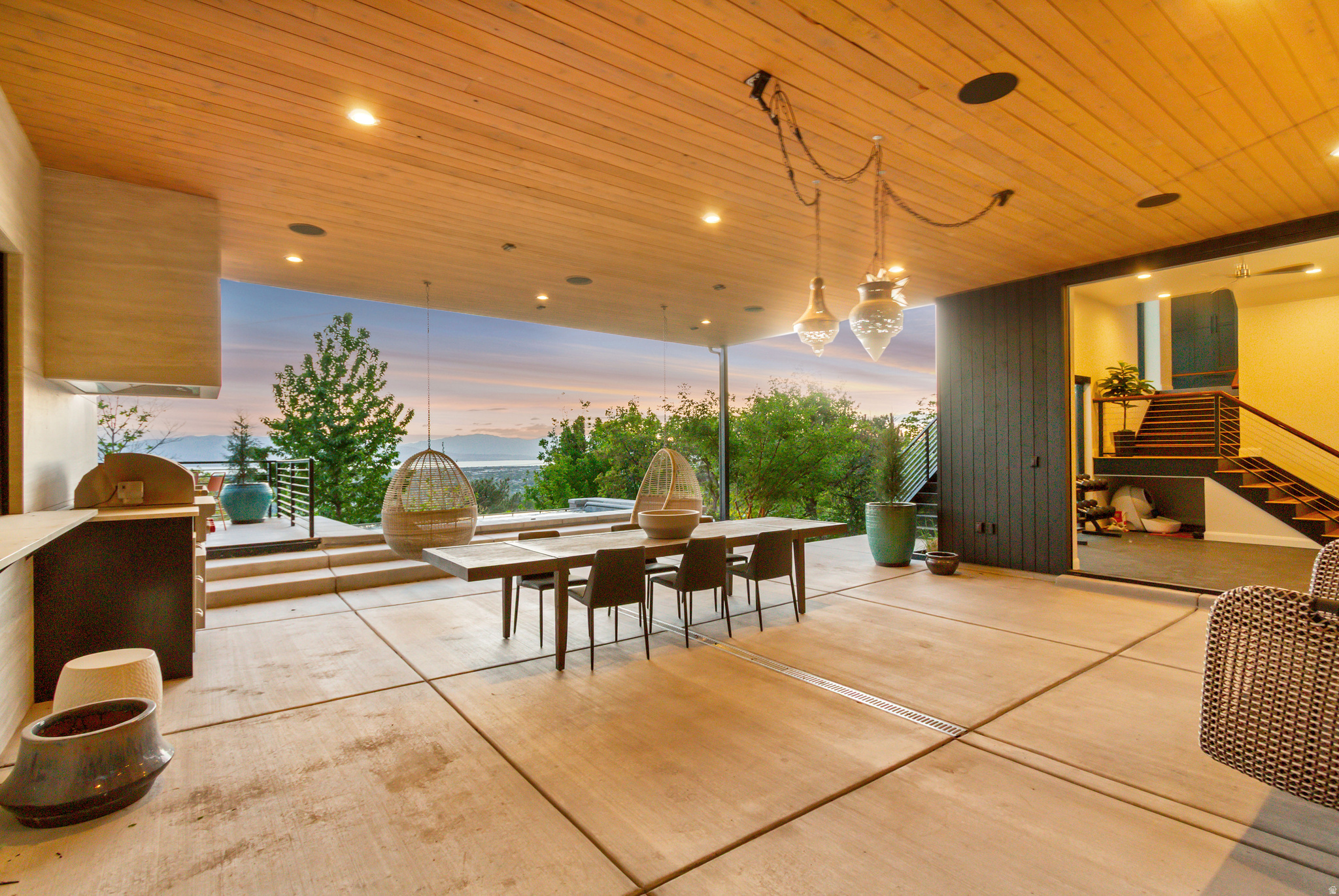 SHERWOOD HILLS - Residential