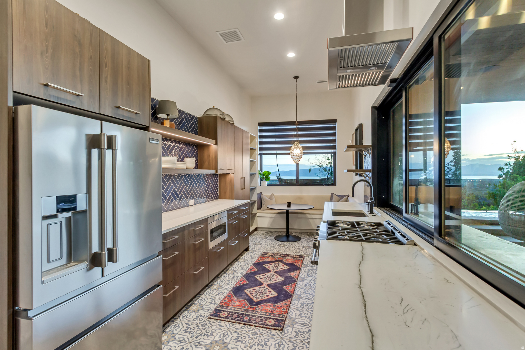 SHERWOOD HILLS - Residential